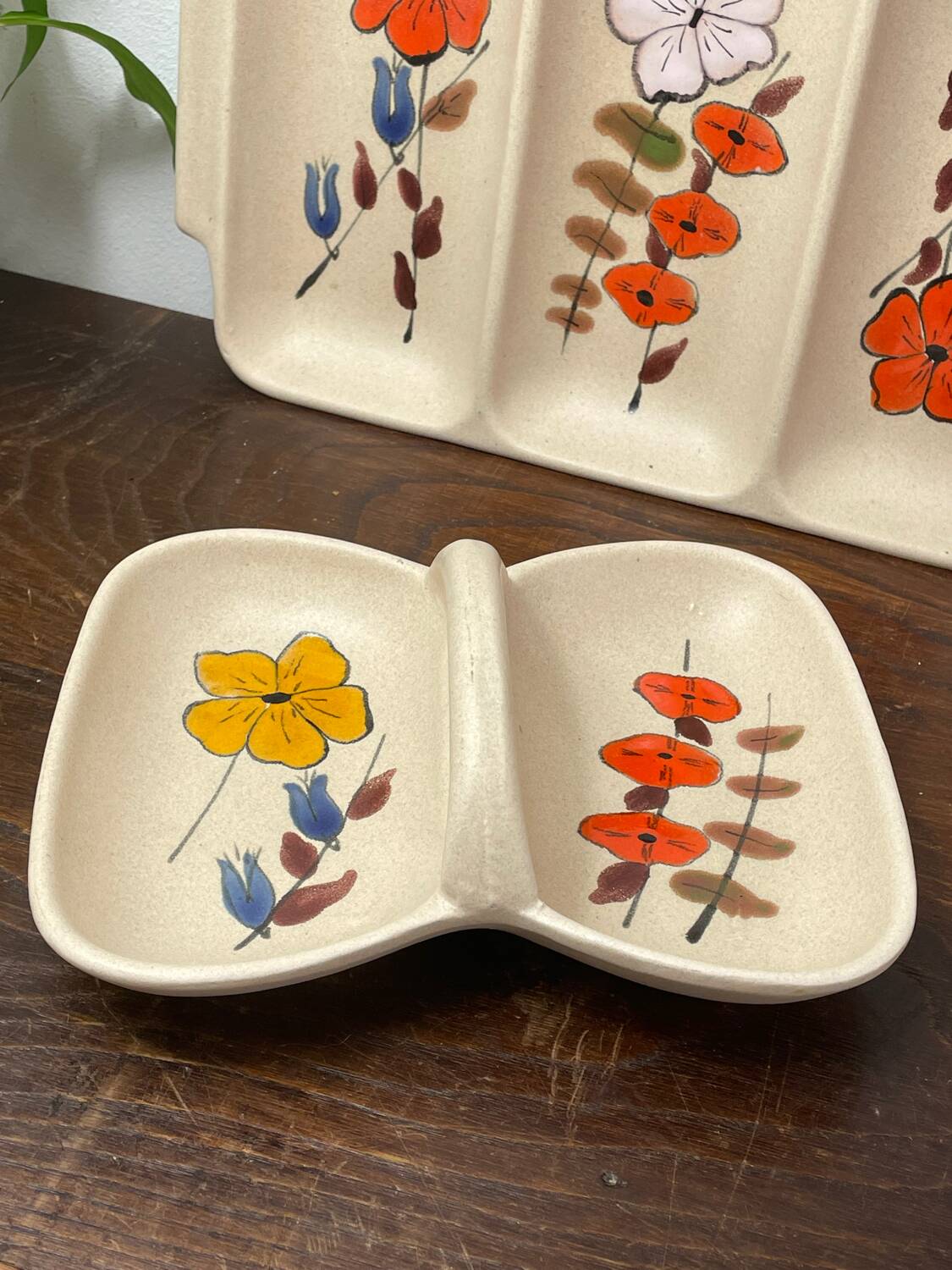 Stoneware serving dishes