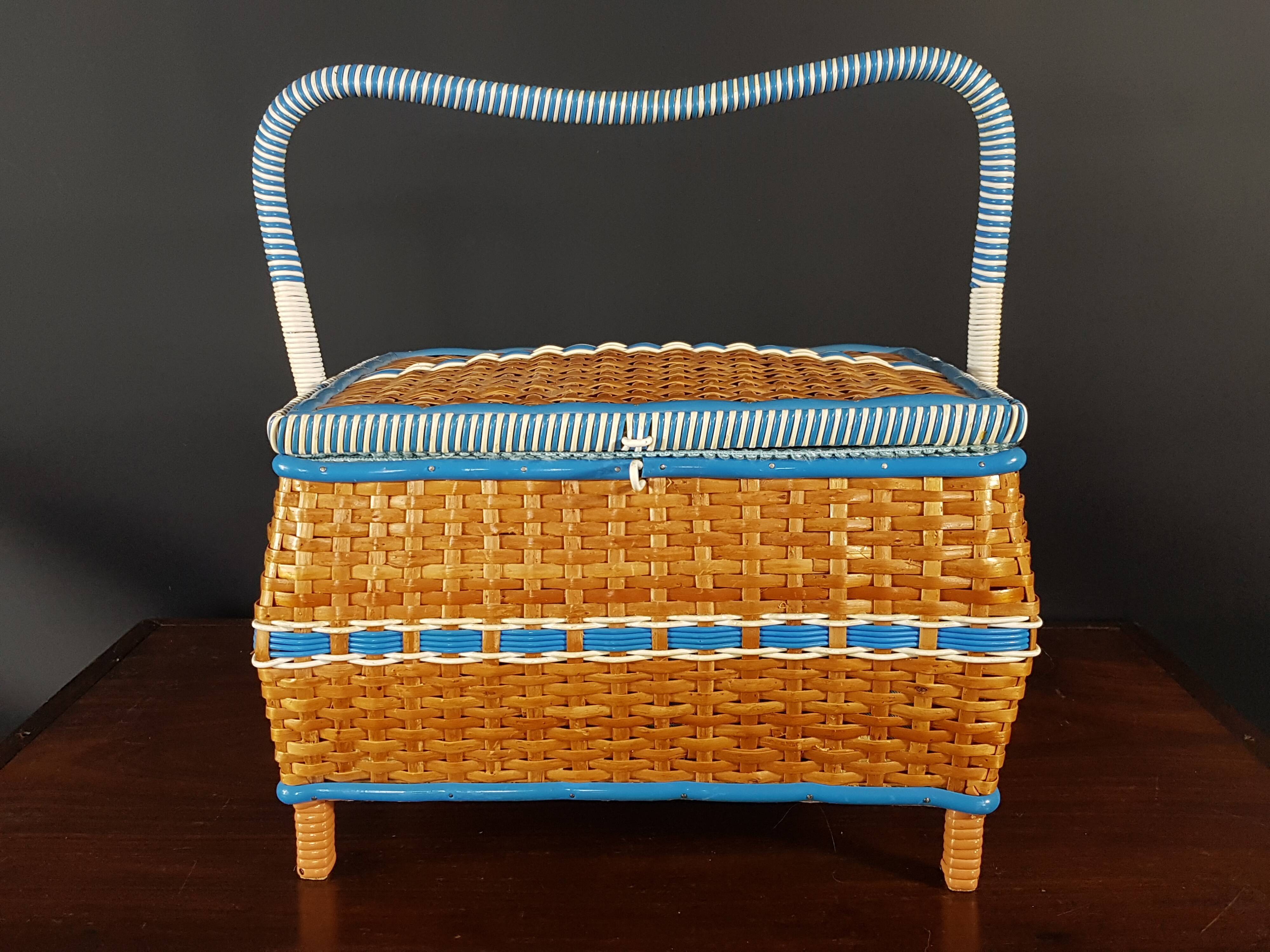 Vintage wicker sewing box 60