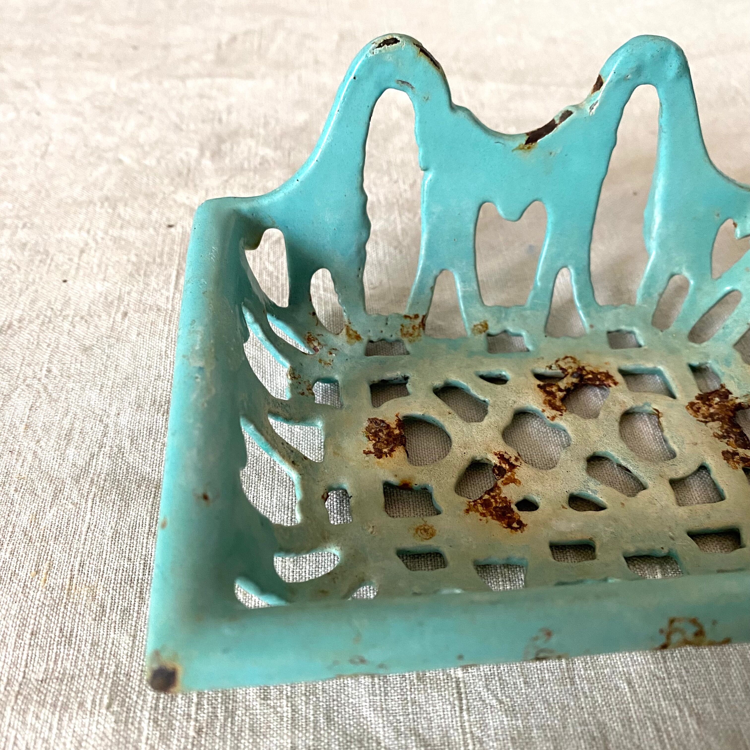 Antique enamelled cast iron soap dish