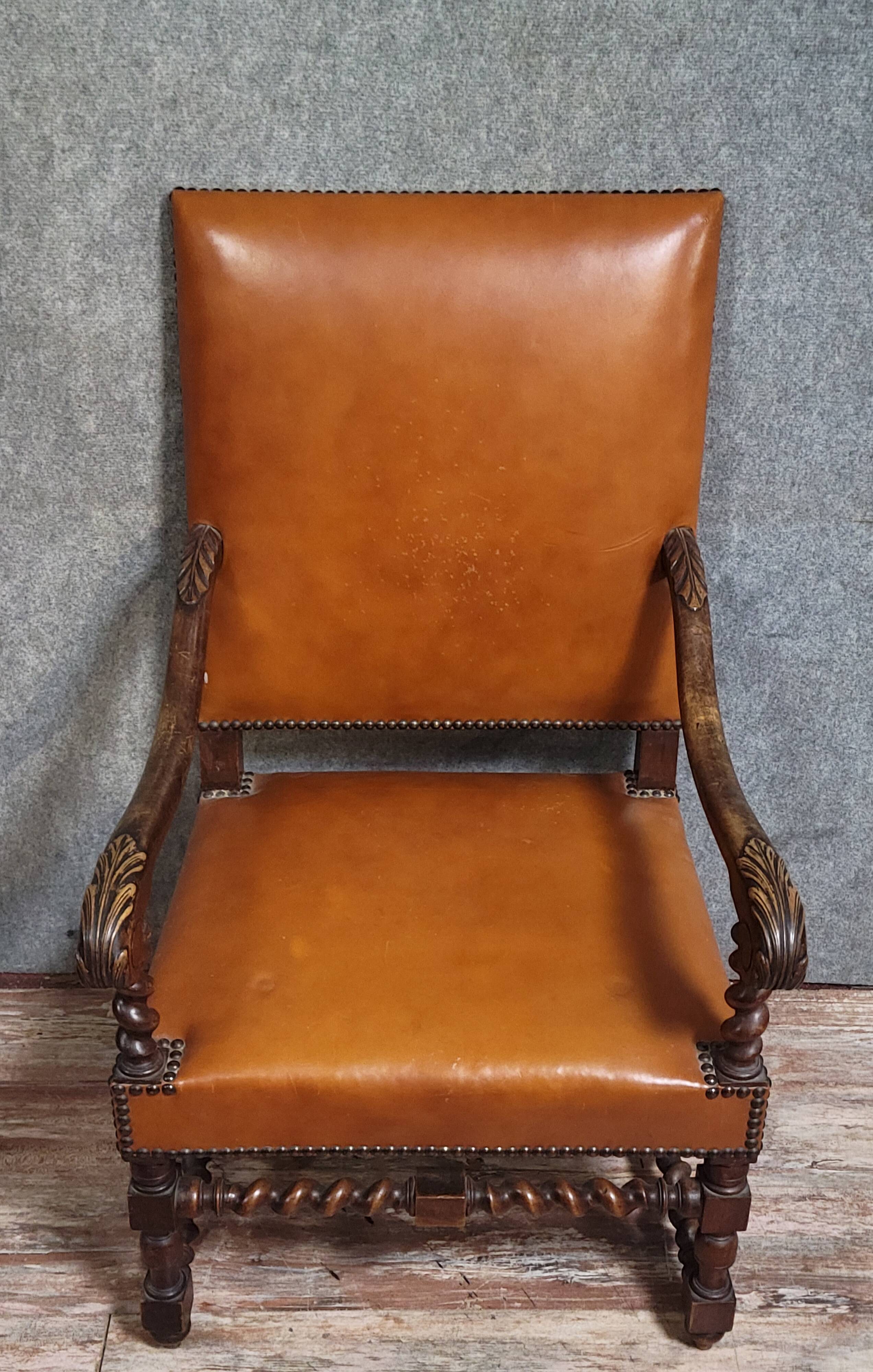 Important antique Louis XIII style office chair, 19th century