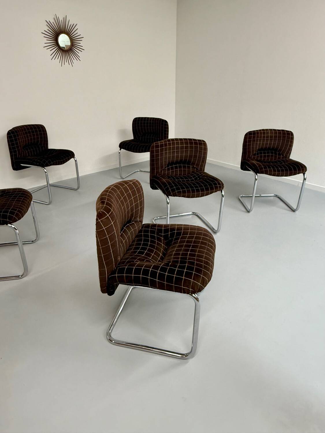 6 old tubular and velvet chairs Italian design from the 70s
