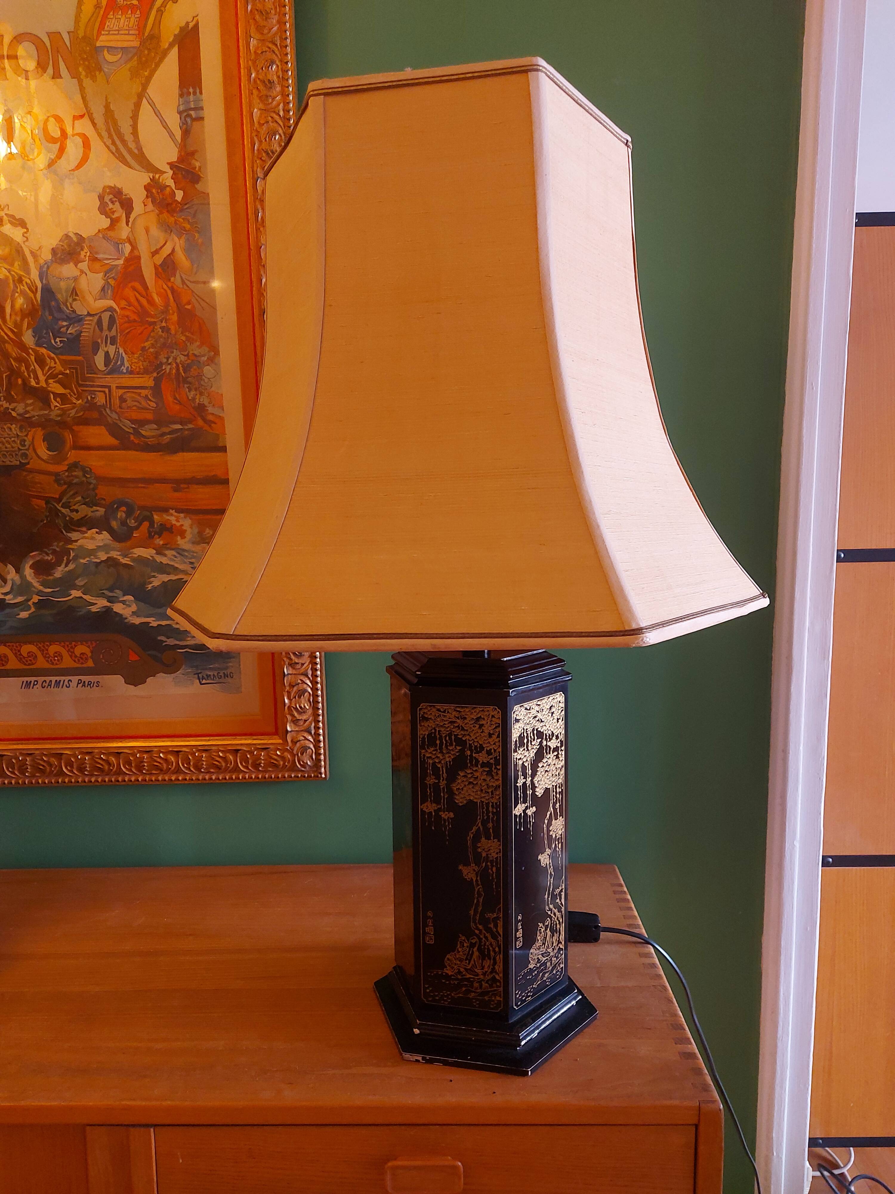 Lampe pagode , abat jour soie