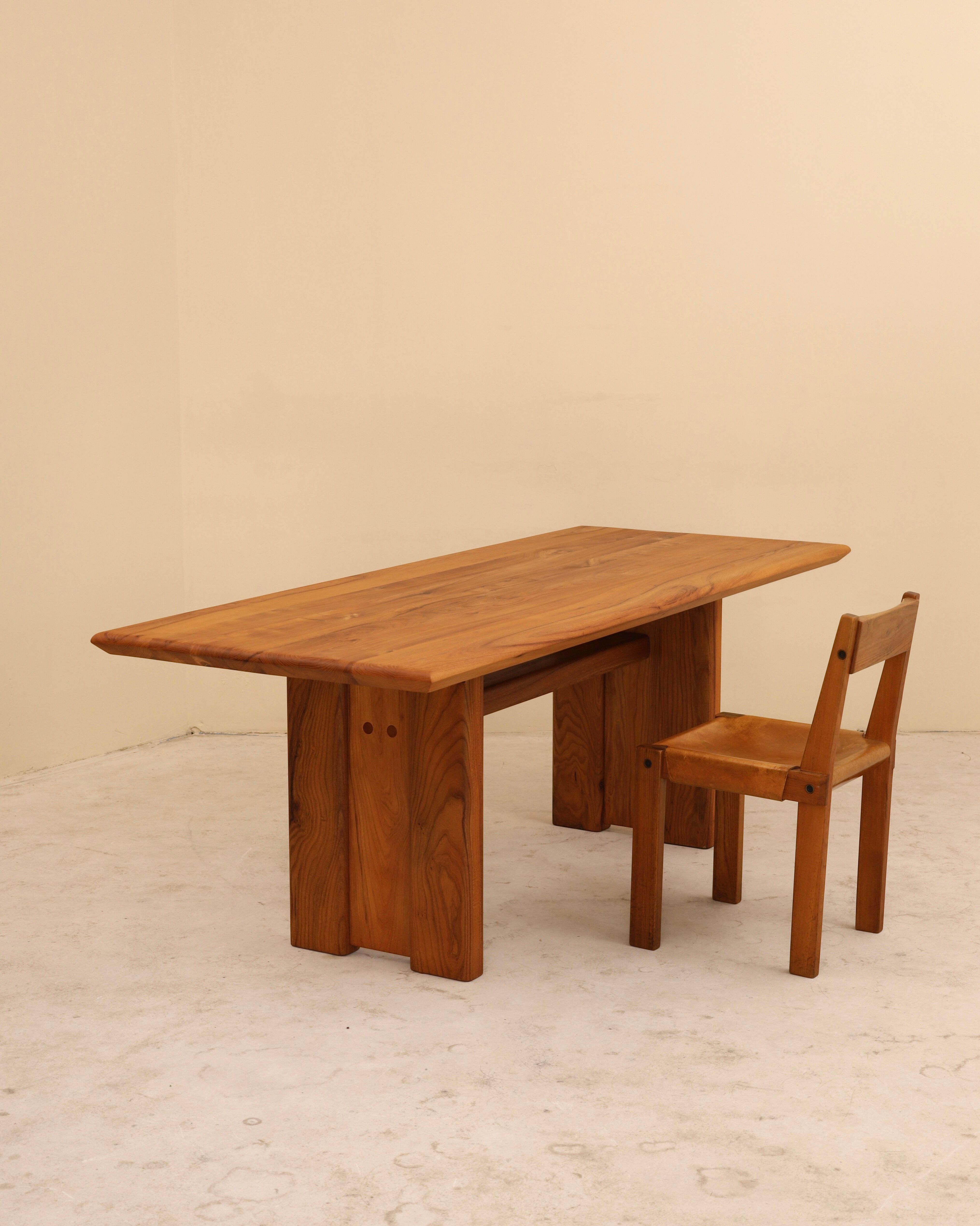 Table en orme massif, Maison Sénac, France, 1980’s