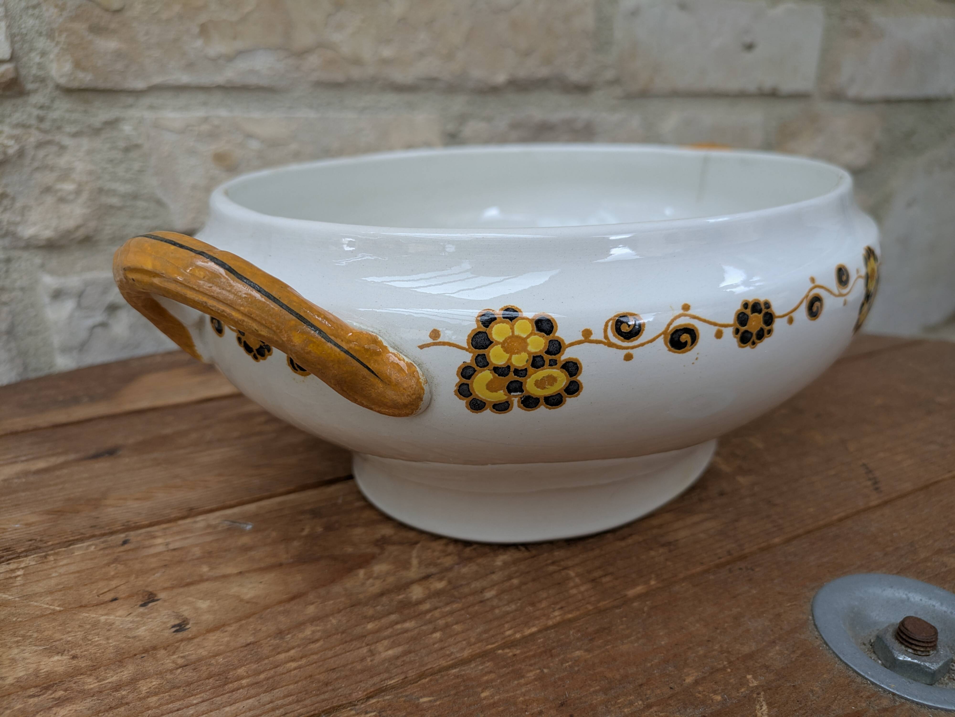 Flory Boch Frères La Louvière soup tureen - ironstone style - vintage decor