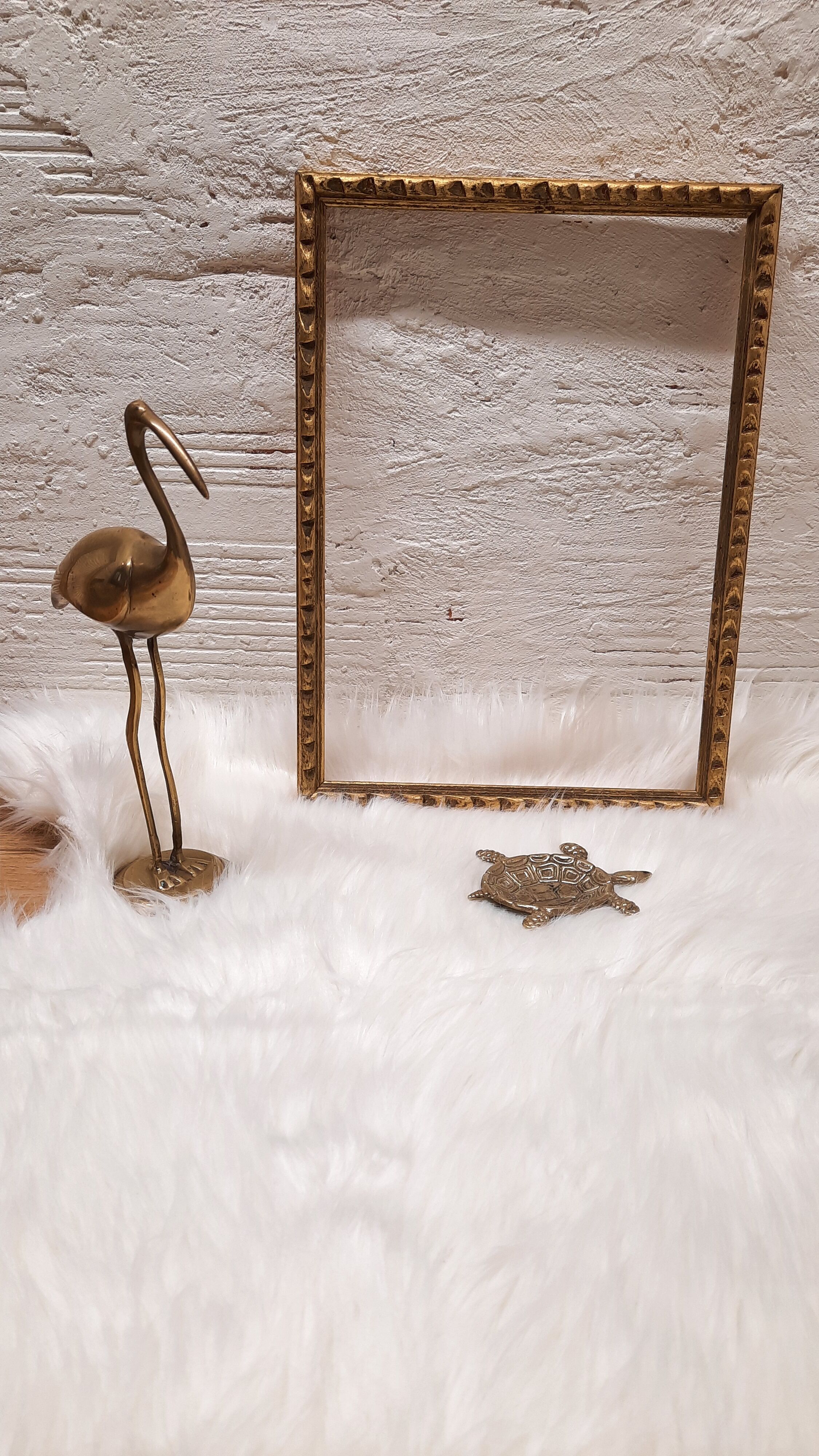 Golden wood frame with godrons