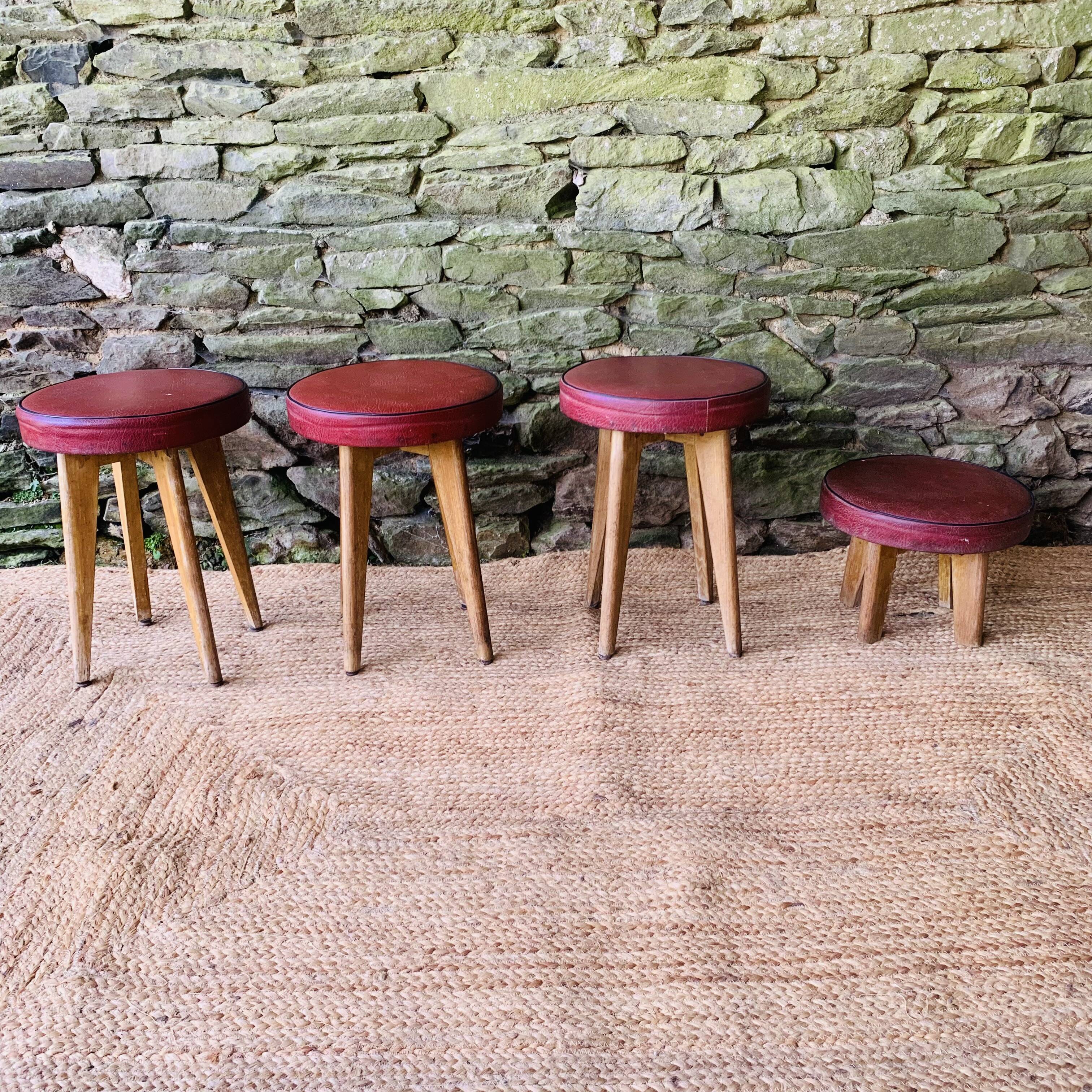 Ensemble de 4 tabourets vintage des années 60