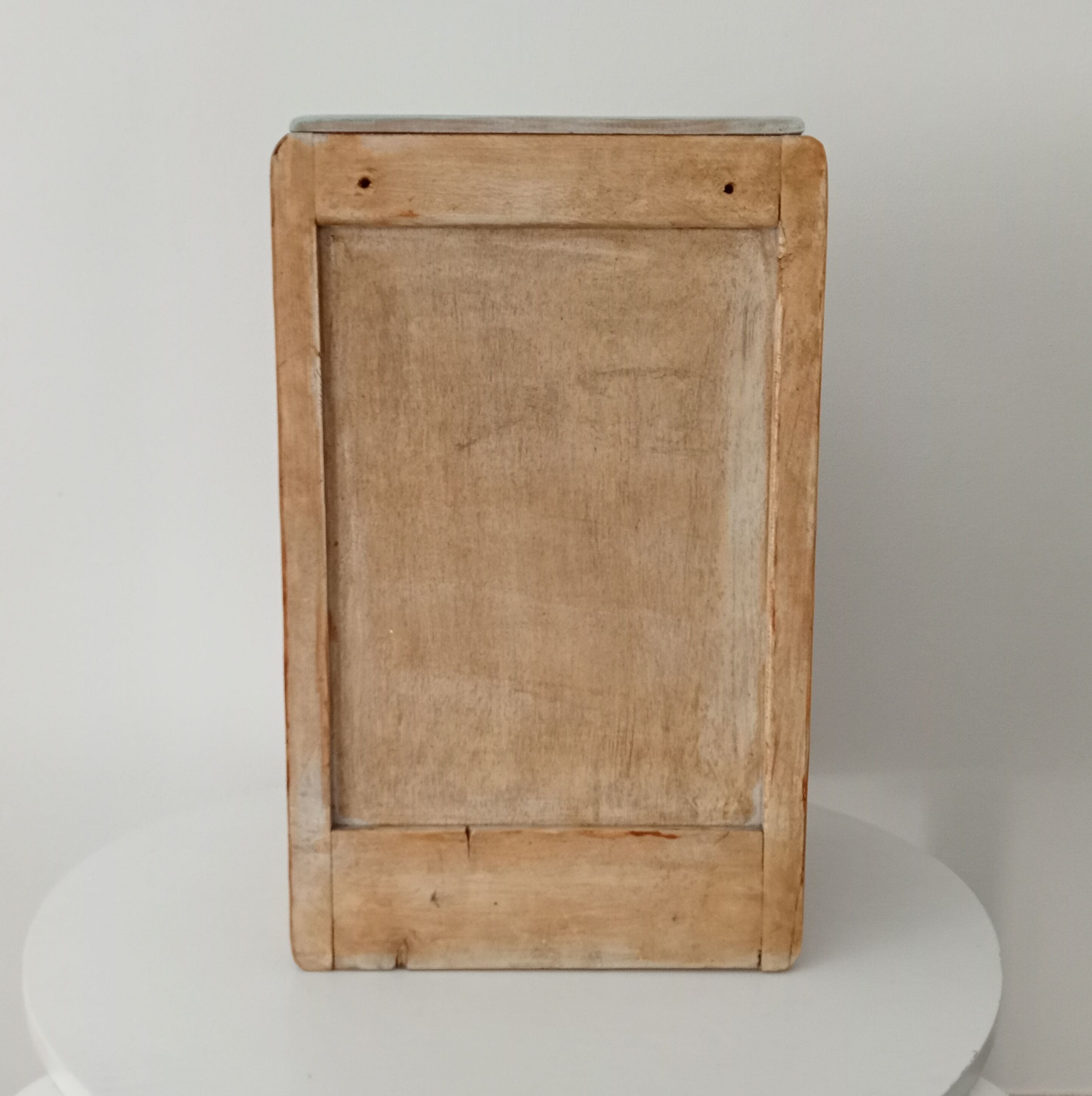 Vintage medicine cabinet 50s