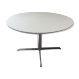 Round dining table of the 70s