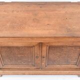 2-door buffet forming a chest