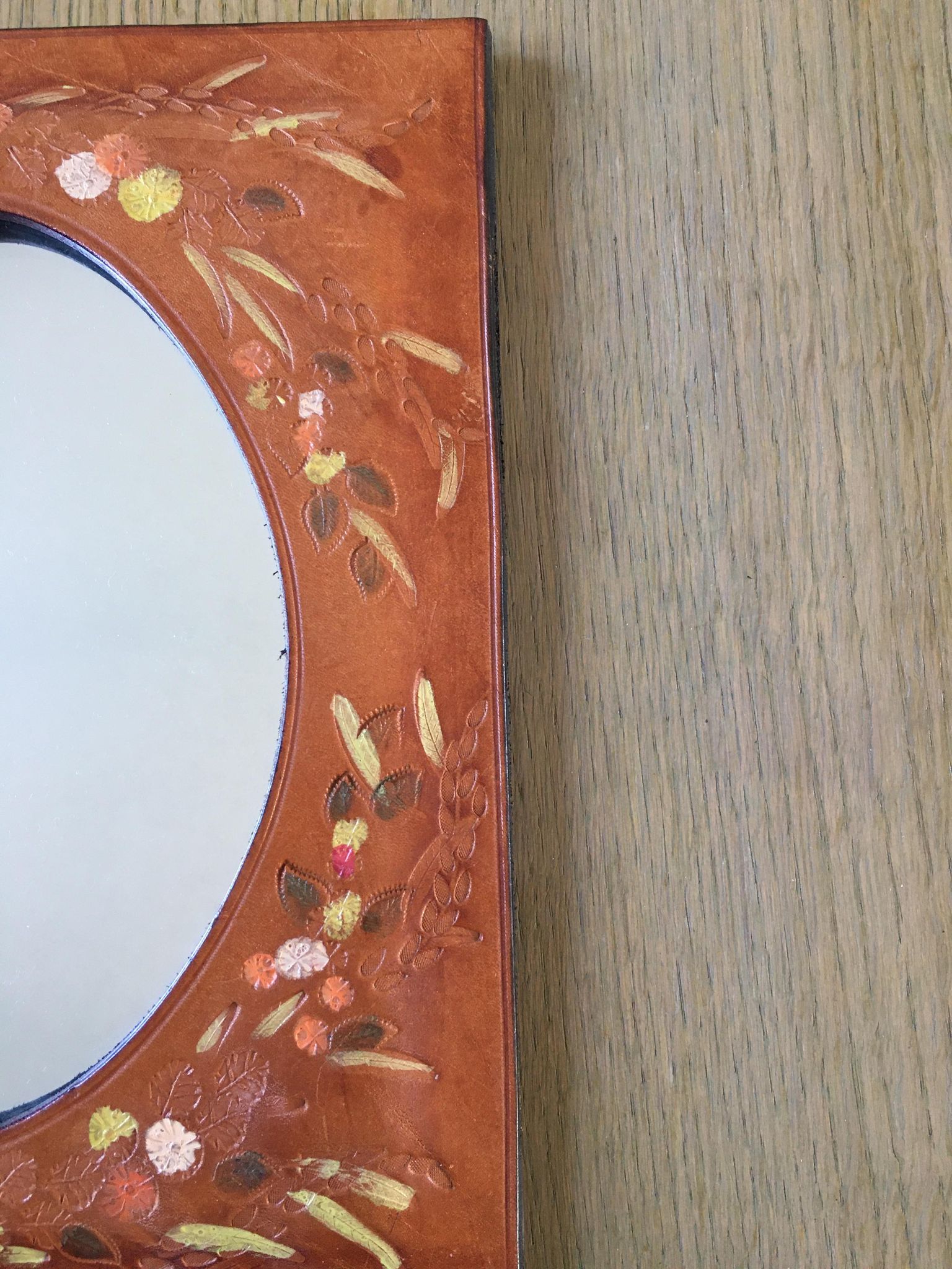 Vintage mirror all in leather 25x20cm