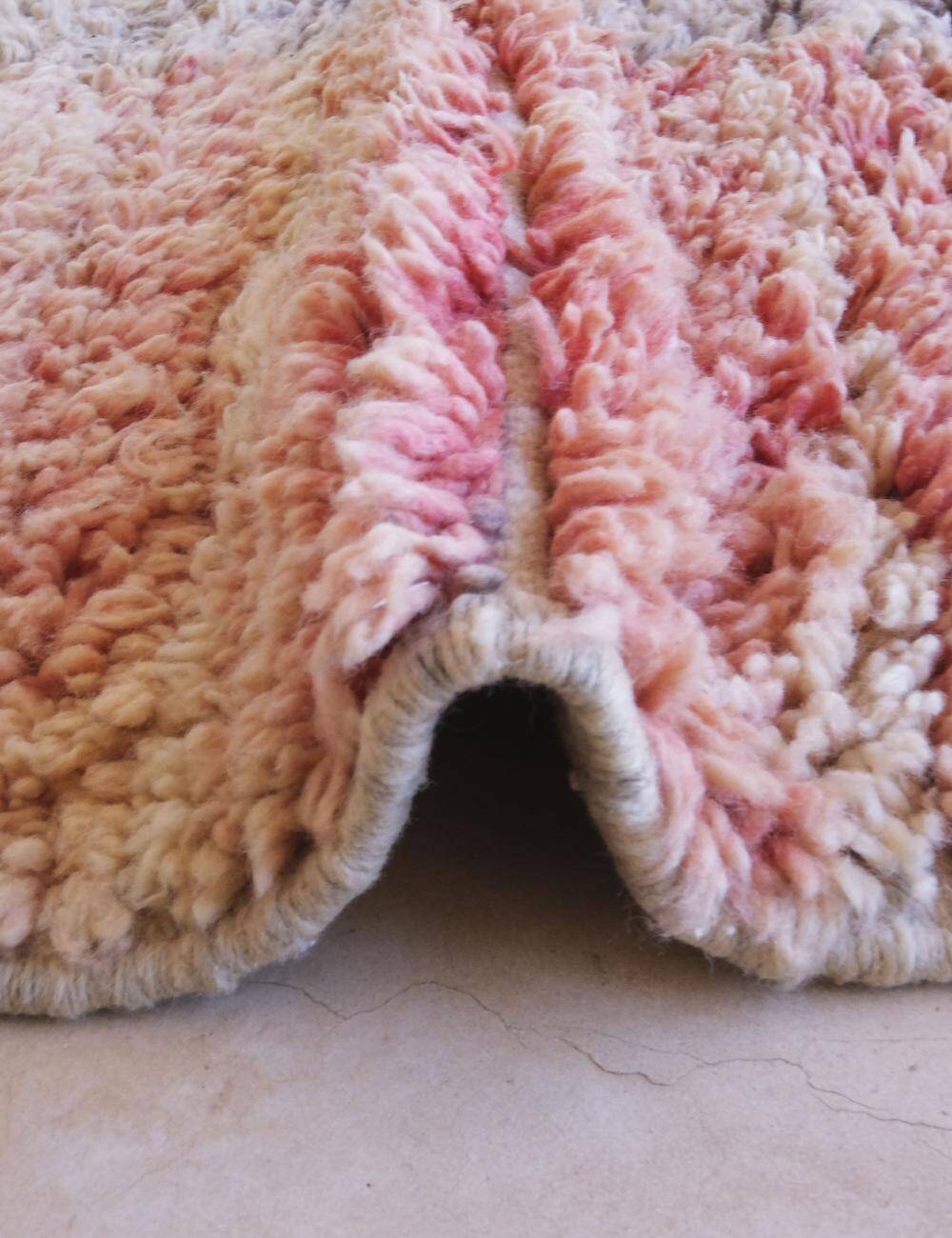 Berber wool rug - 310 x 194 cm