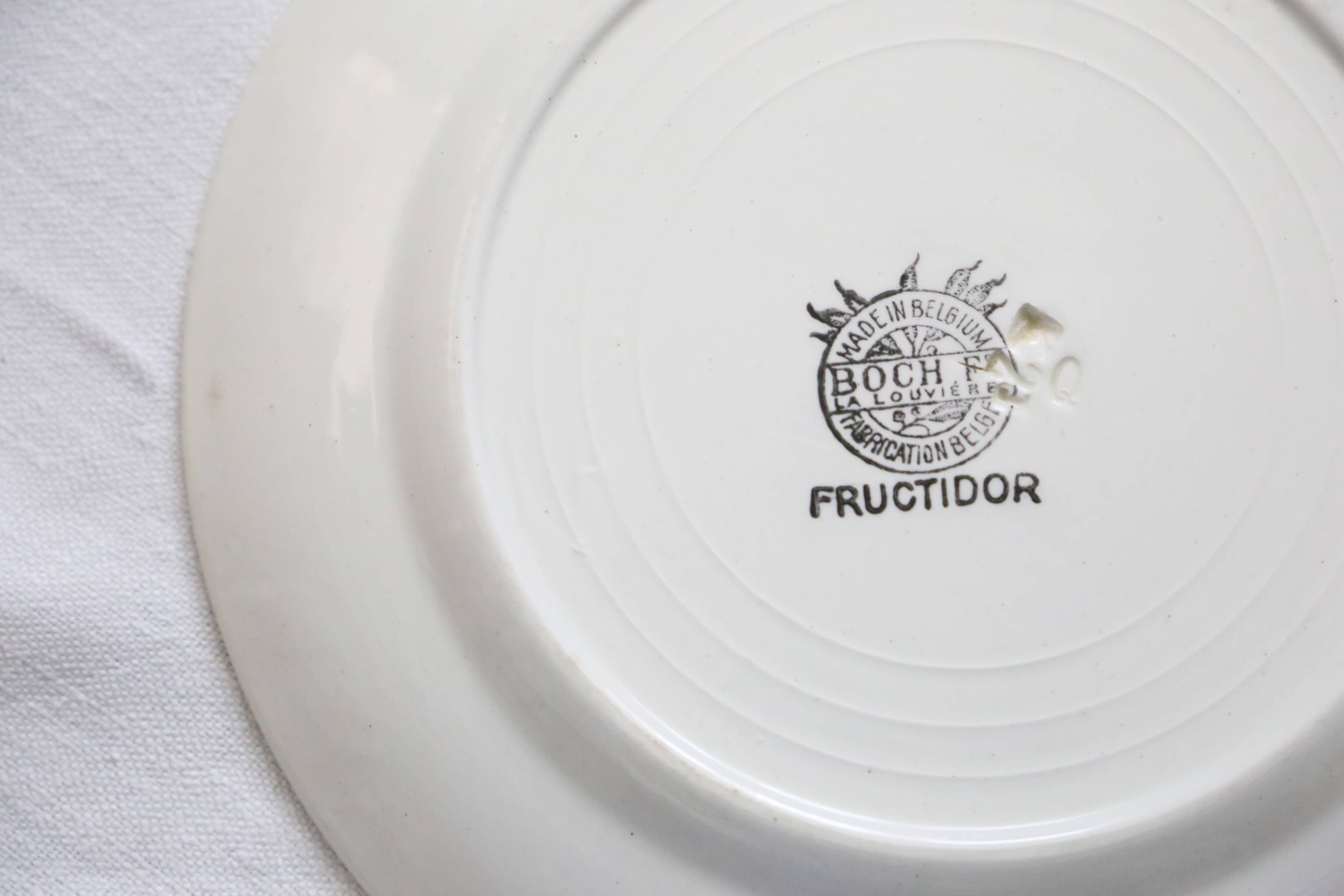 Set of 4 Boch dessert plates, Fructidor service, vintage