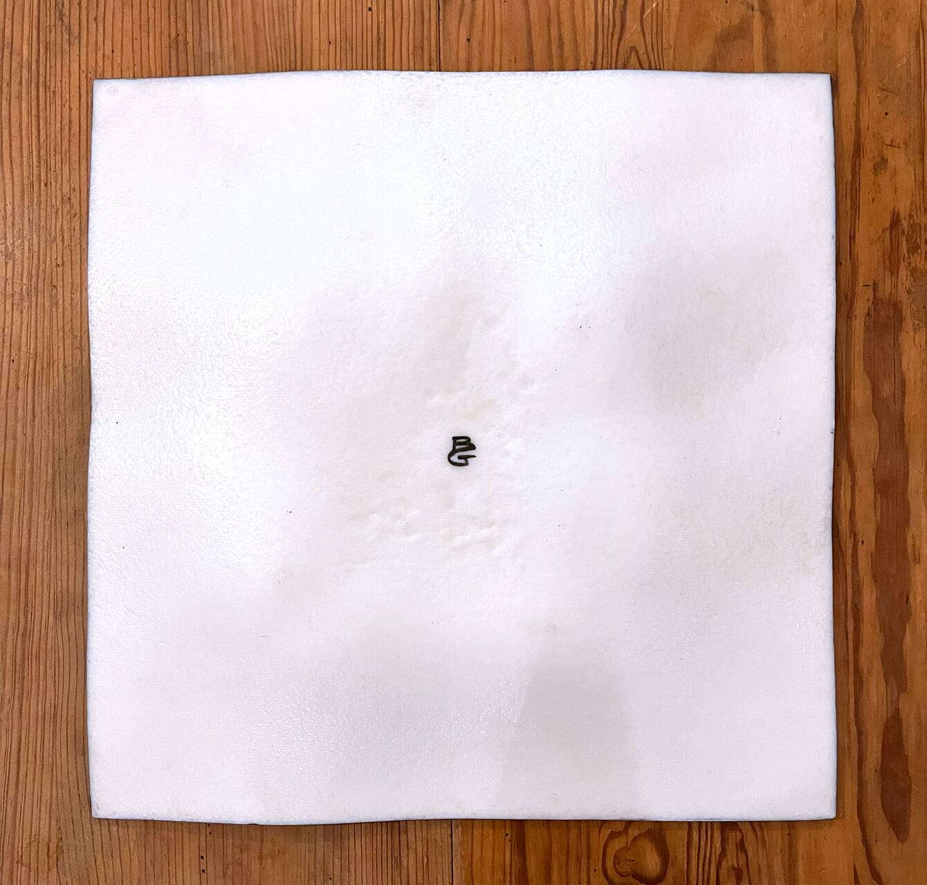 Square plate in opaline signed Bernard Gilbert