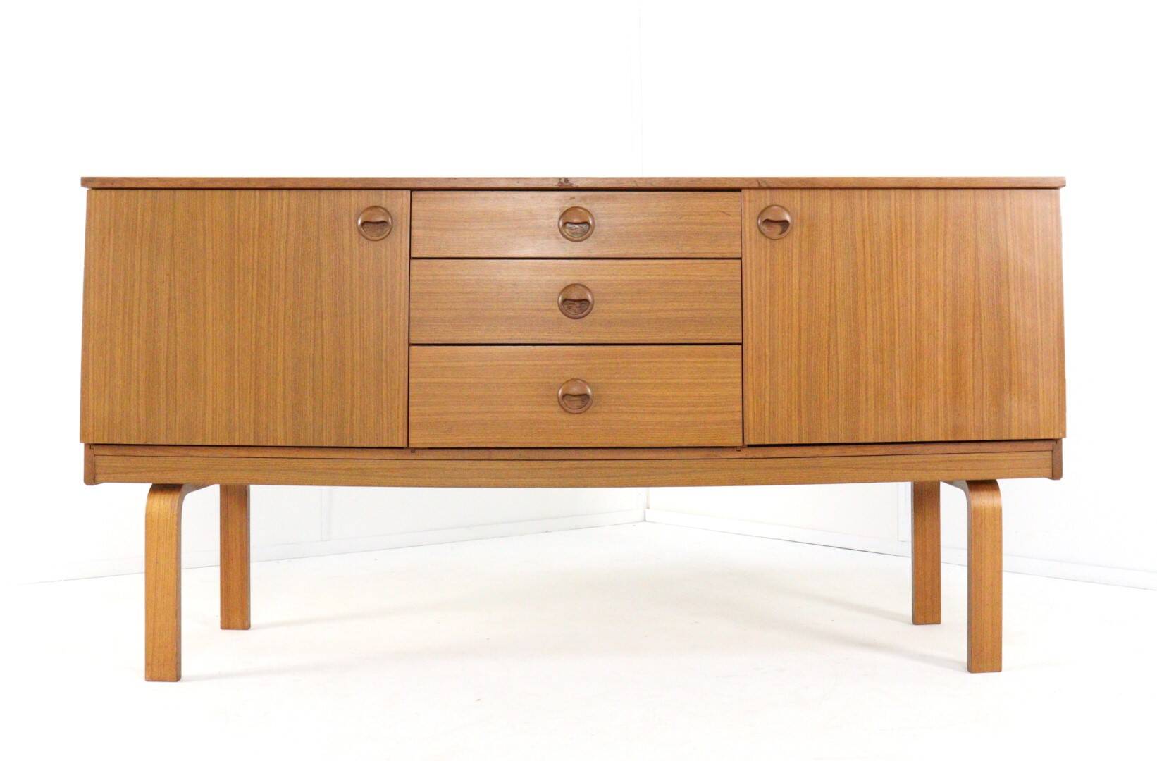 Schreiber “Manchester” sideboard | 149.5cm