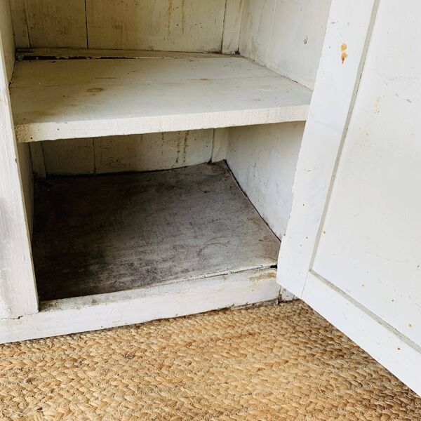 Armoire parisienne