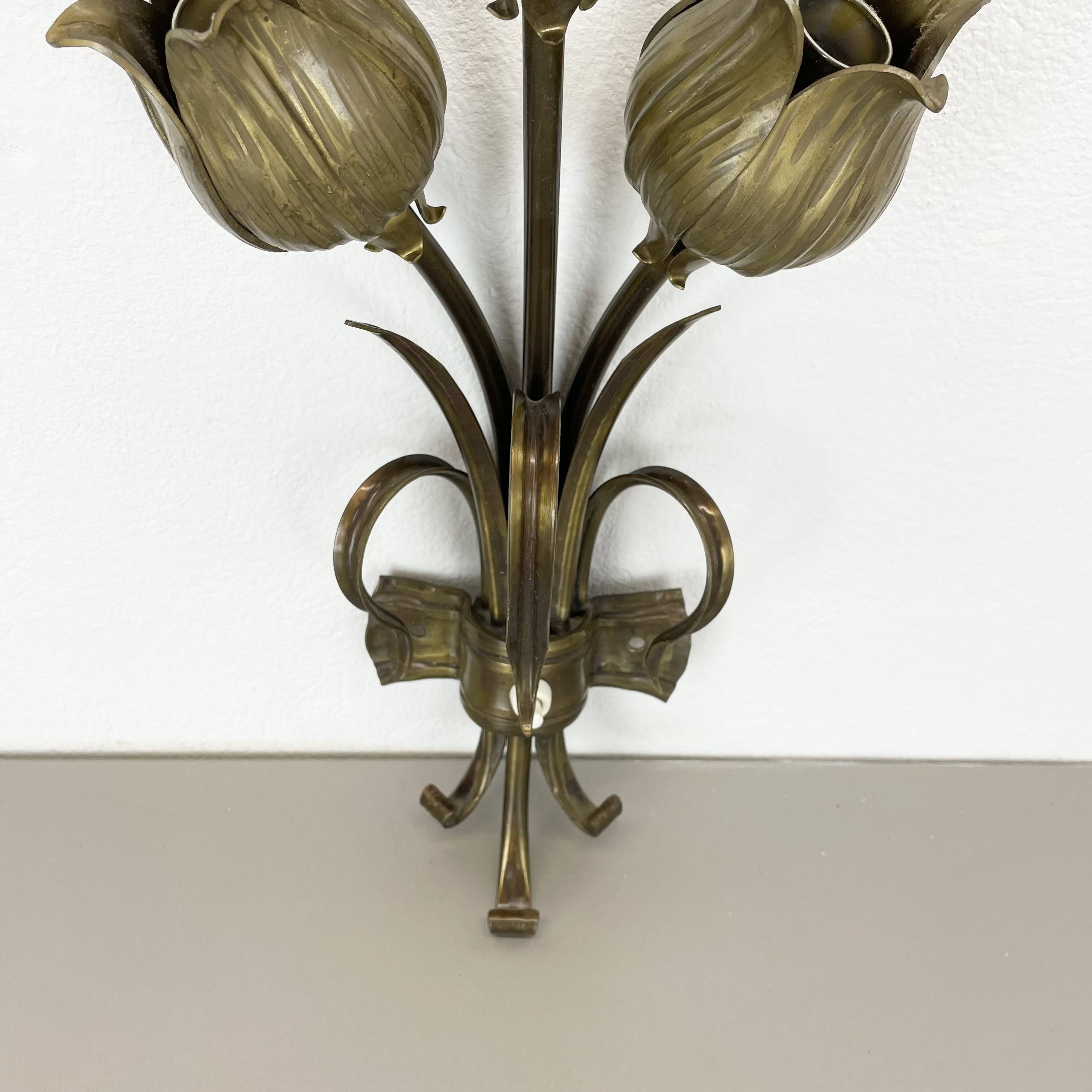 Sculptural 44cm brass  "flower" theatre wall light, italy, 1970s