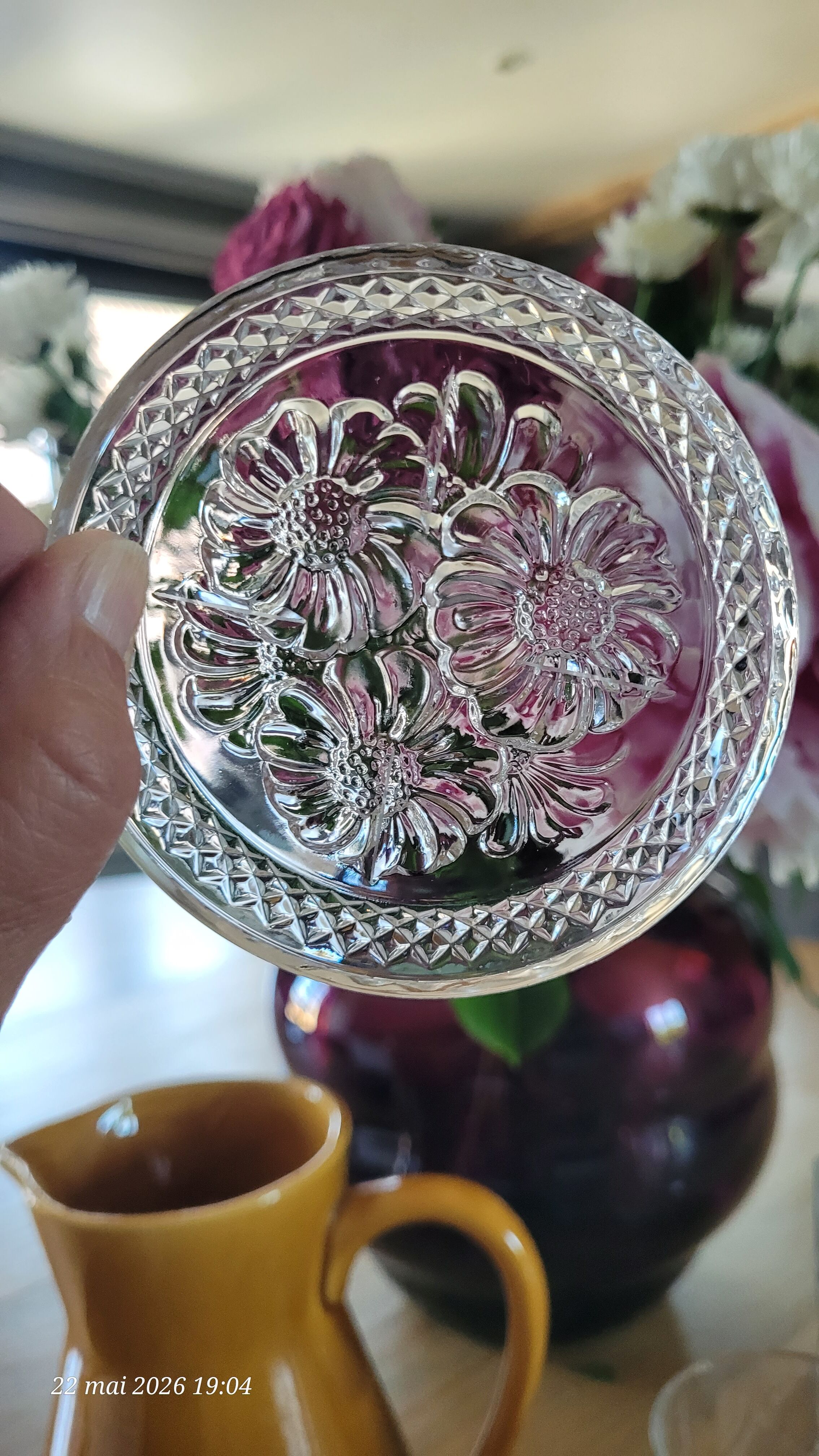 5 transparent glass coasters