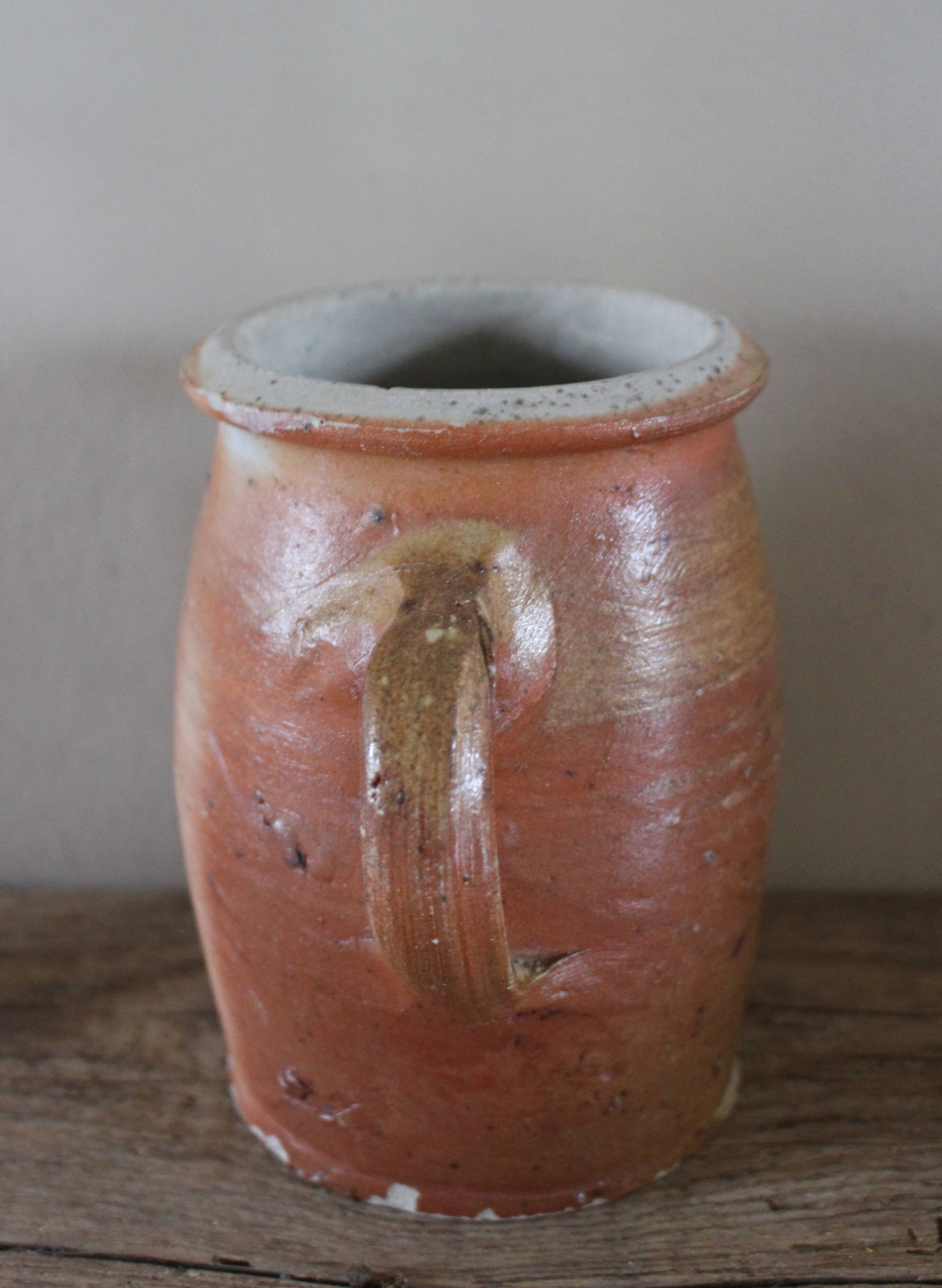 Round-handled terracotta pot vase
