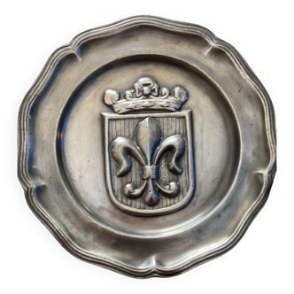 Pewter crown lily decorative plate