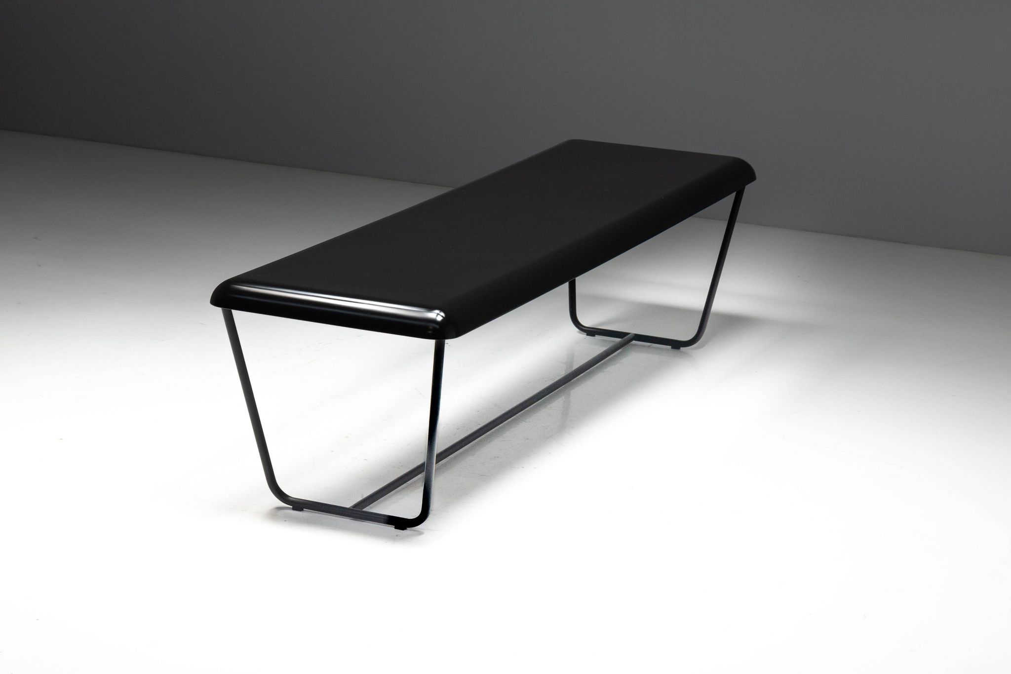 Table console DC204 par Vincenzo De Cotiis, Italie, 2006