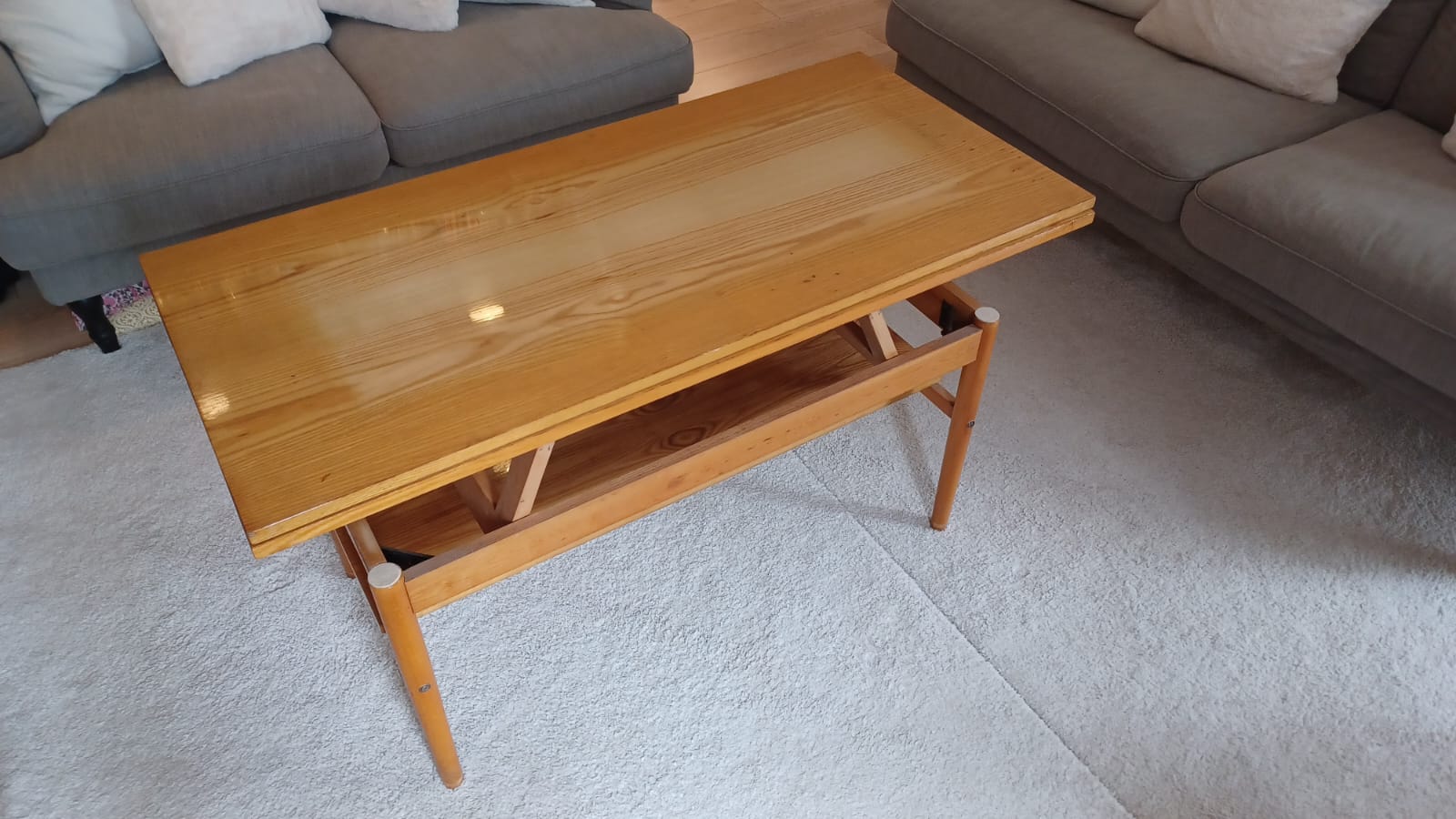 Convertible vintage coffee table