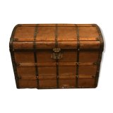 Malle de voyage bombée