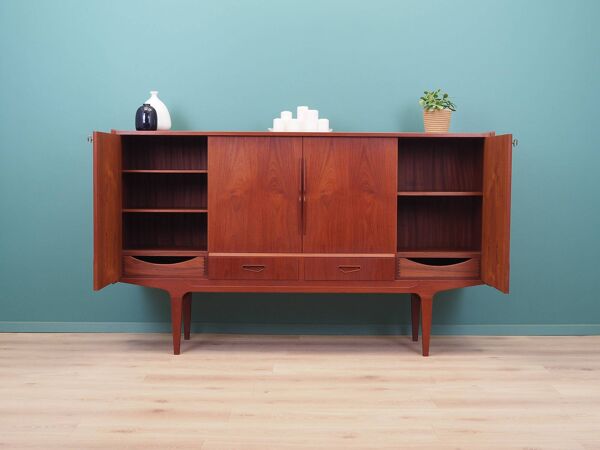 Buffet haut en teck, design danois, années 1960, production : Danemark