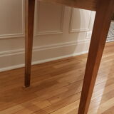 Round table with flaps