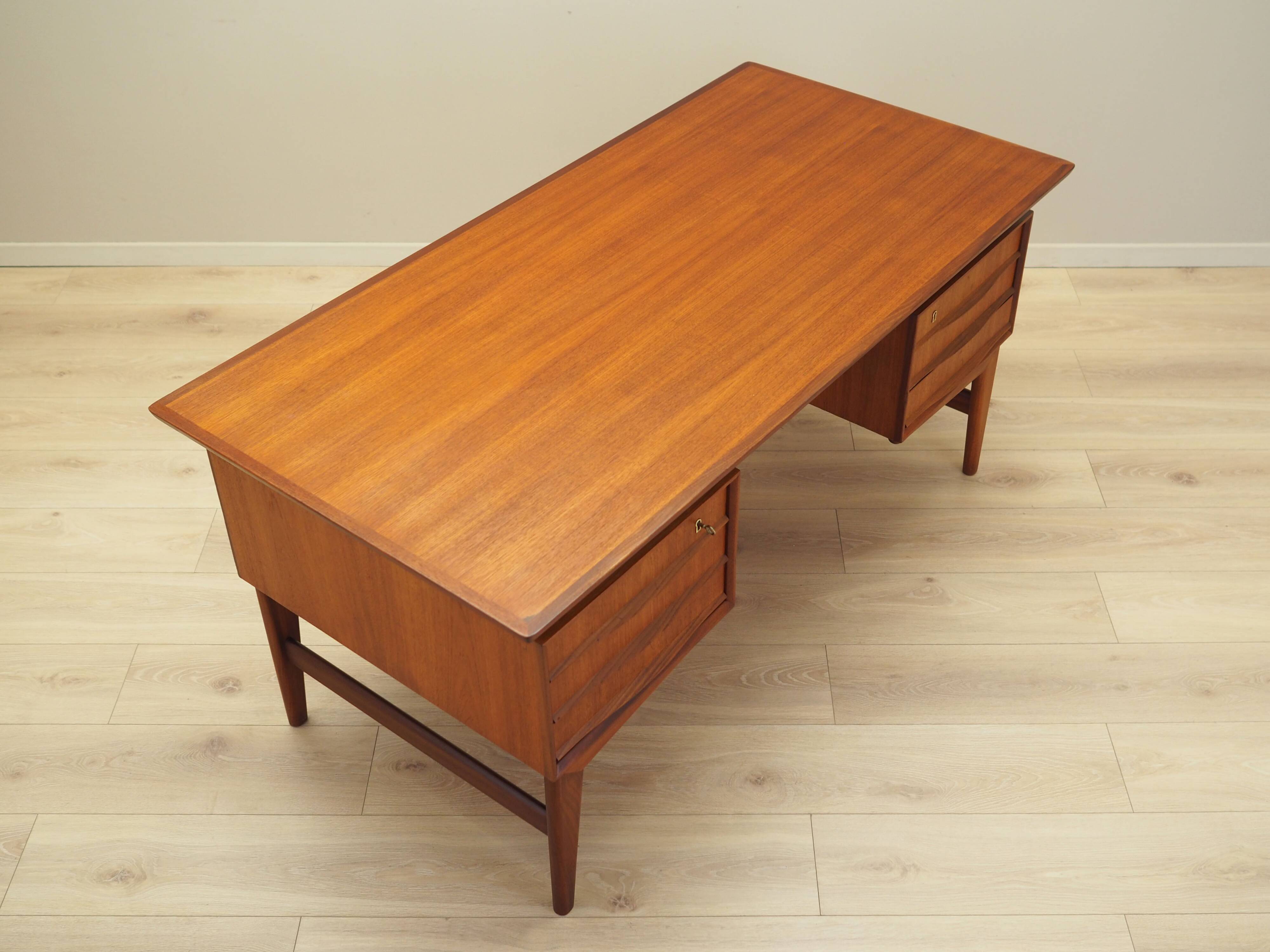 Teak desk, Danish design, 1970s, production: Denmark