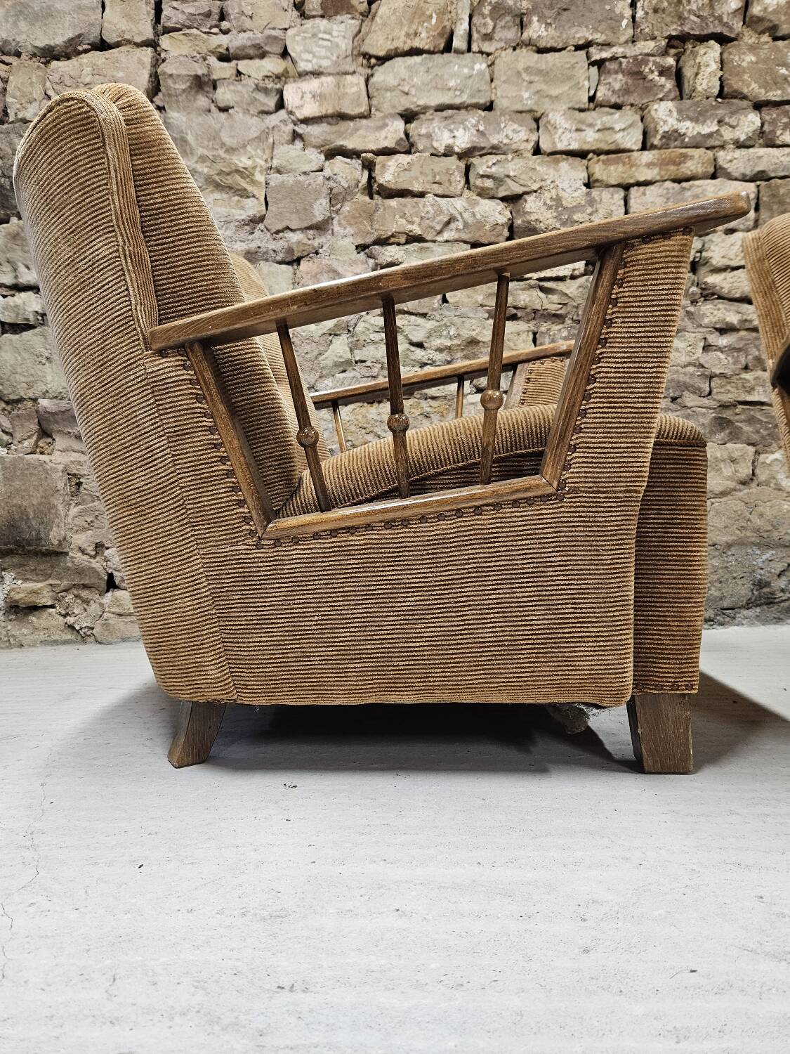 Paire de fauteuils brutalistes, années 1950
