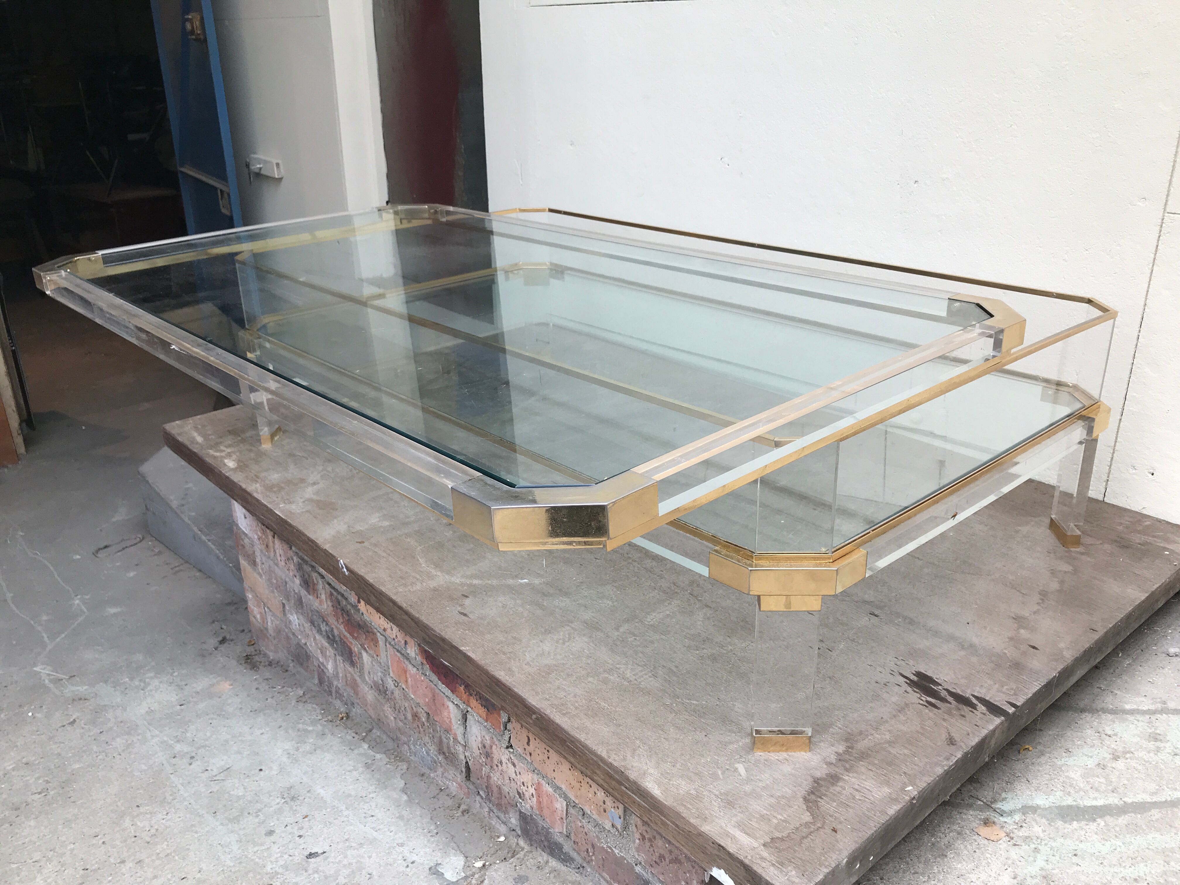 Plexiglas showcase coffee table