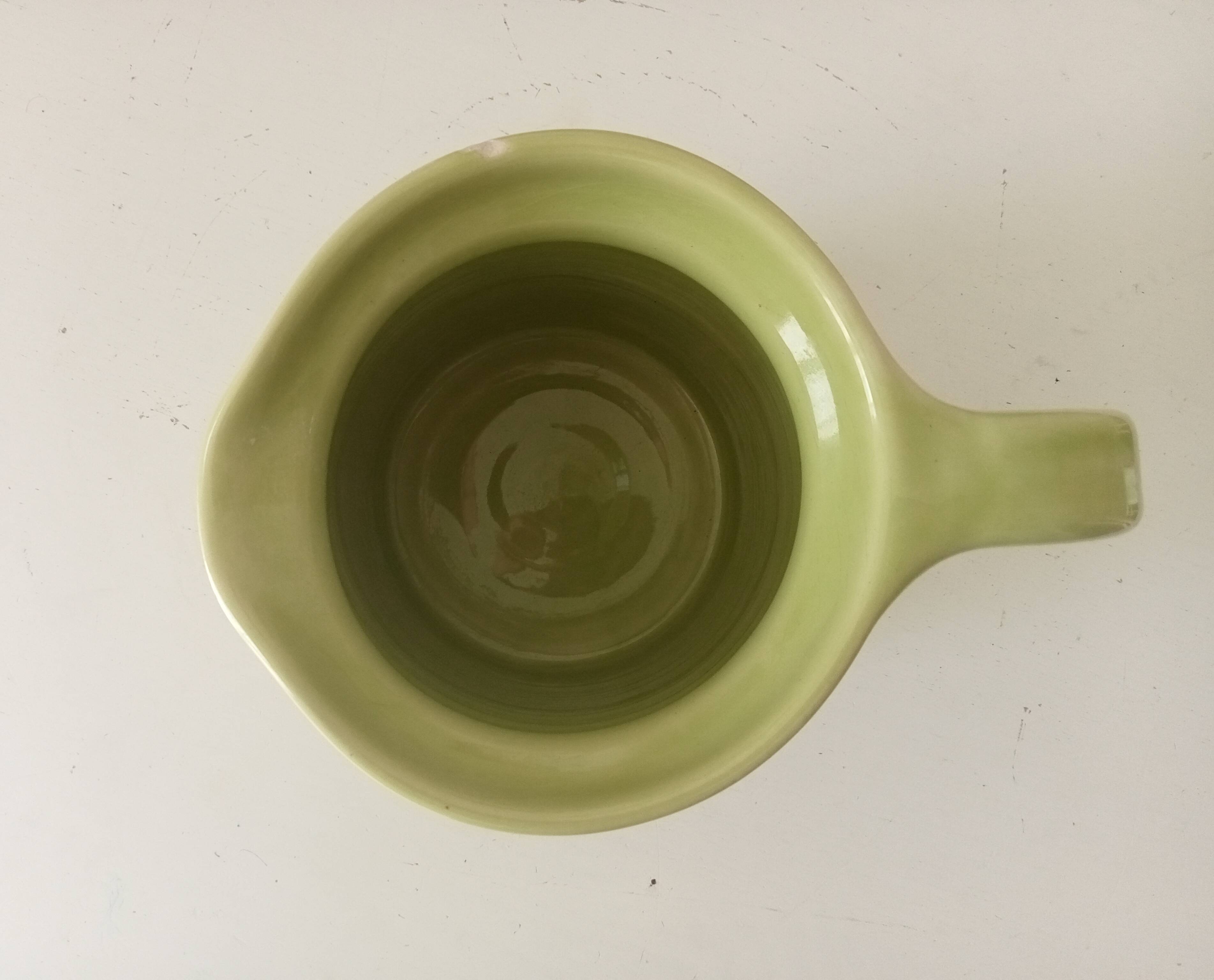 Pichet vintage en céramique craquelée