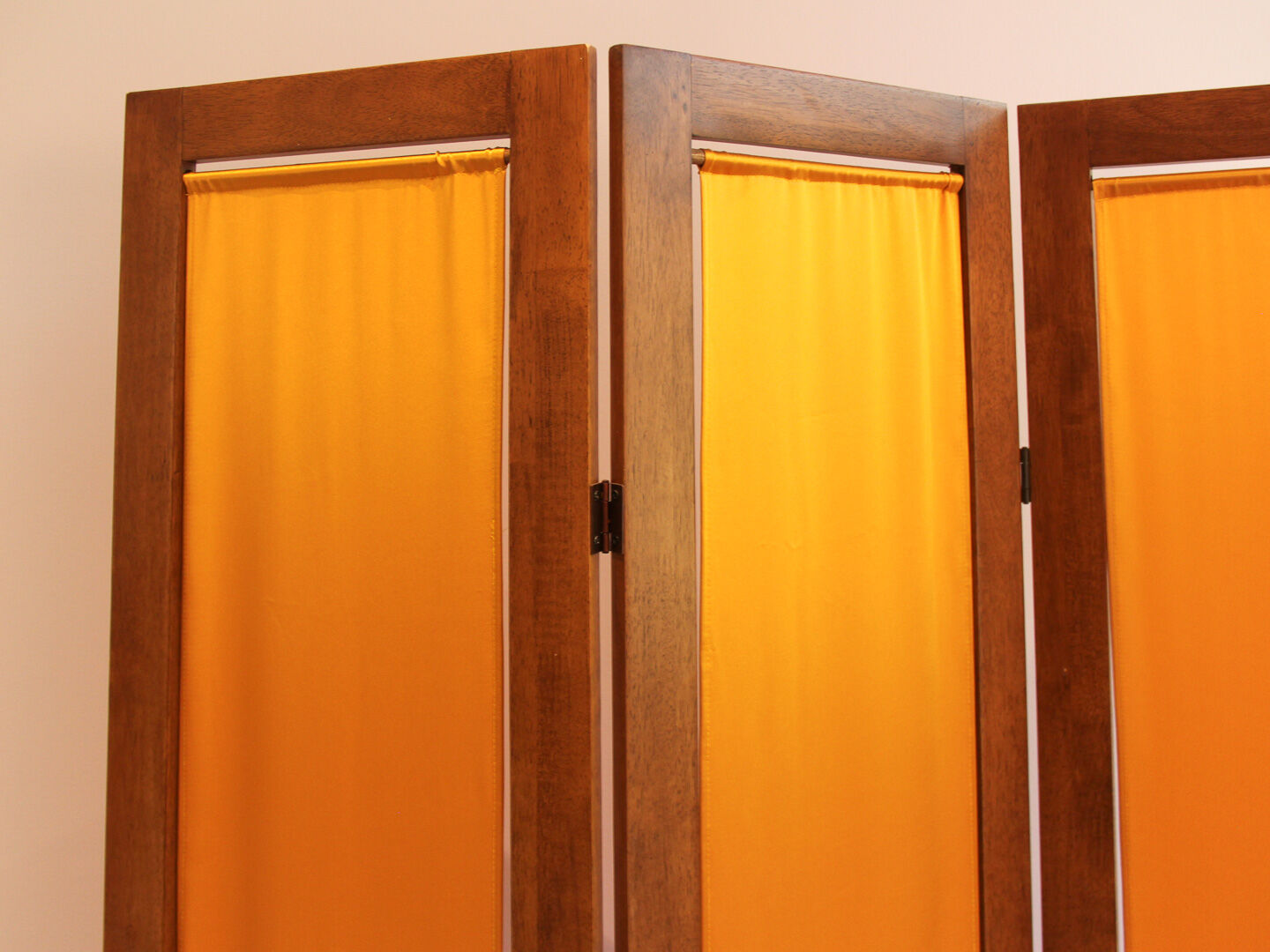 Wooden and silk screen