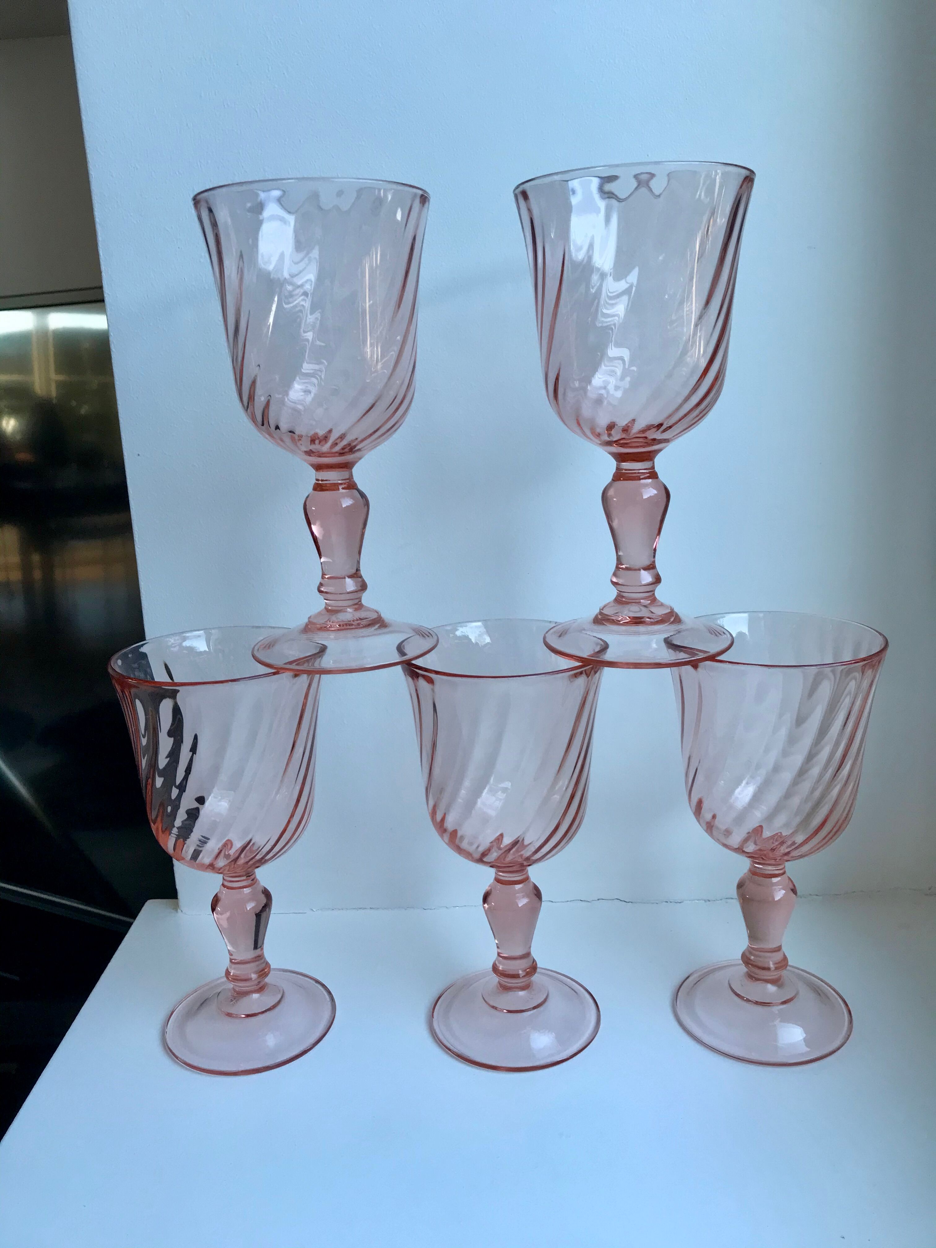 Set of 5 pink wine glasses 50s