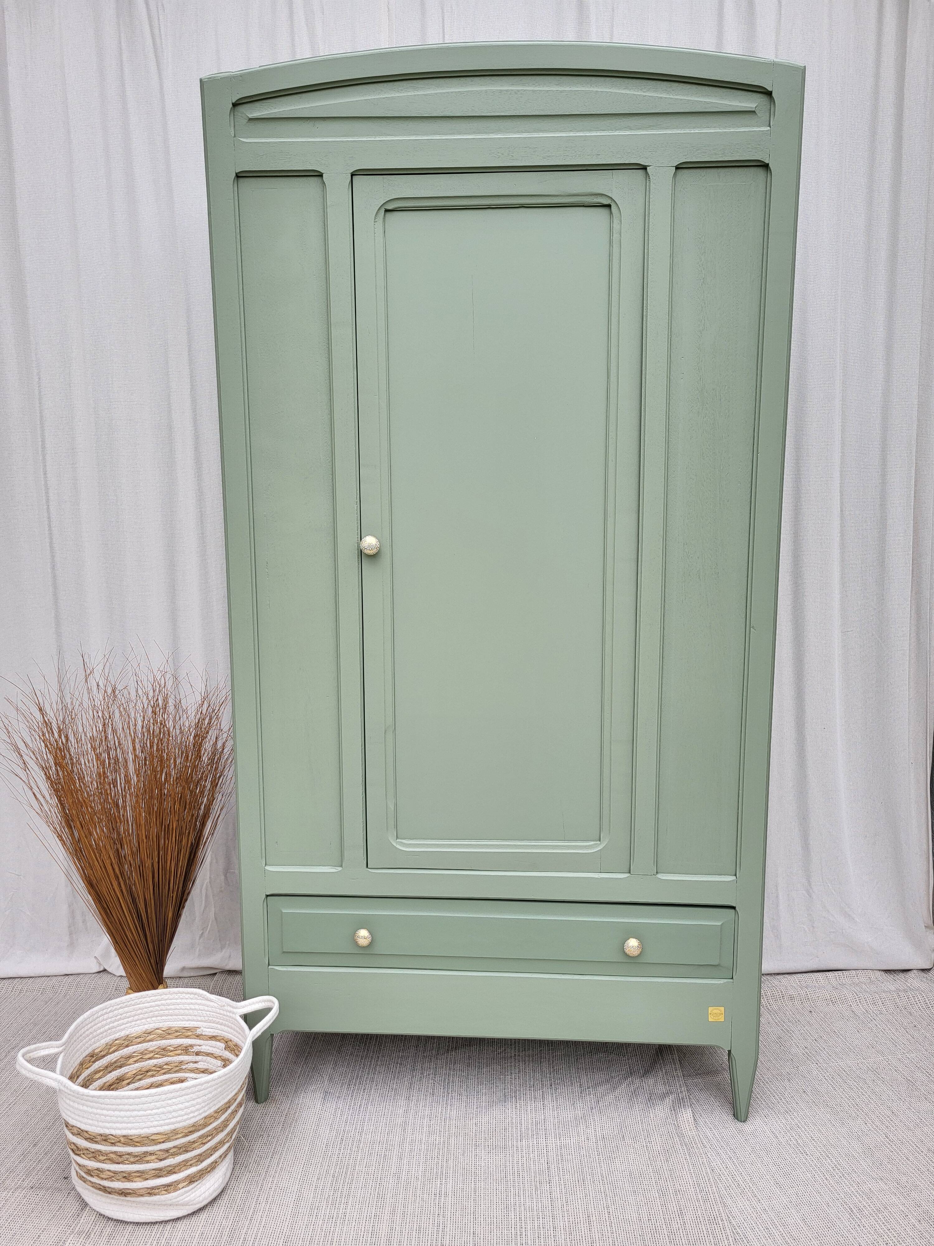 Parisian hotel wardrobe