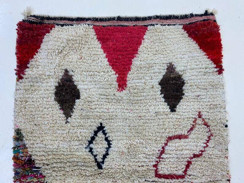 Traditional Moroccan rug 250cm x 150cm