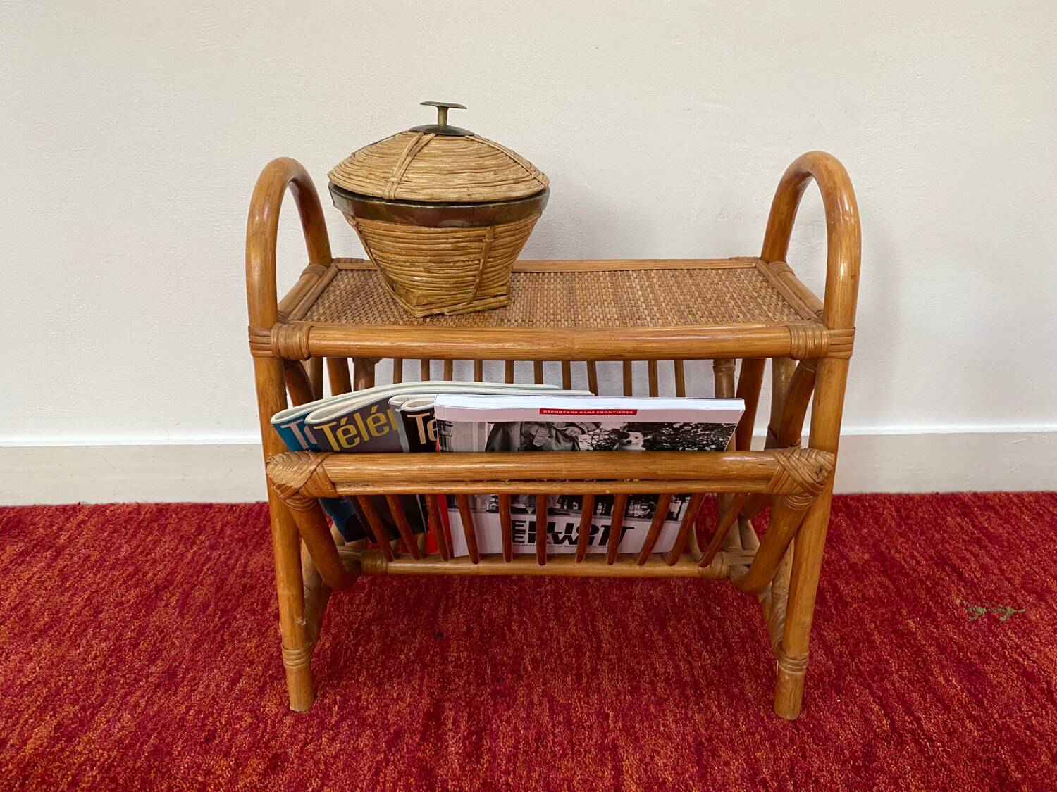 Magazine rack / Bamboo rattan side table from the 70s