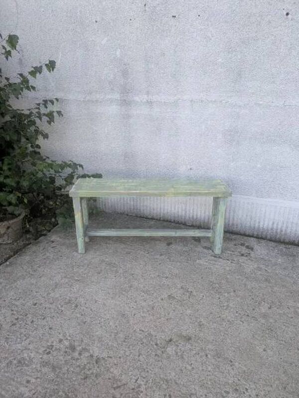 Petit banc de ferme