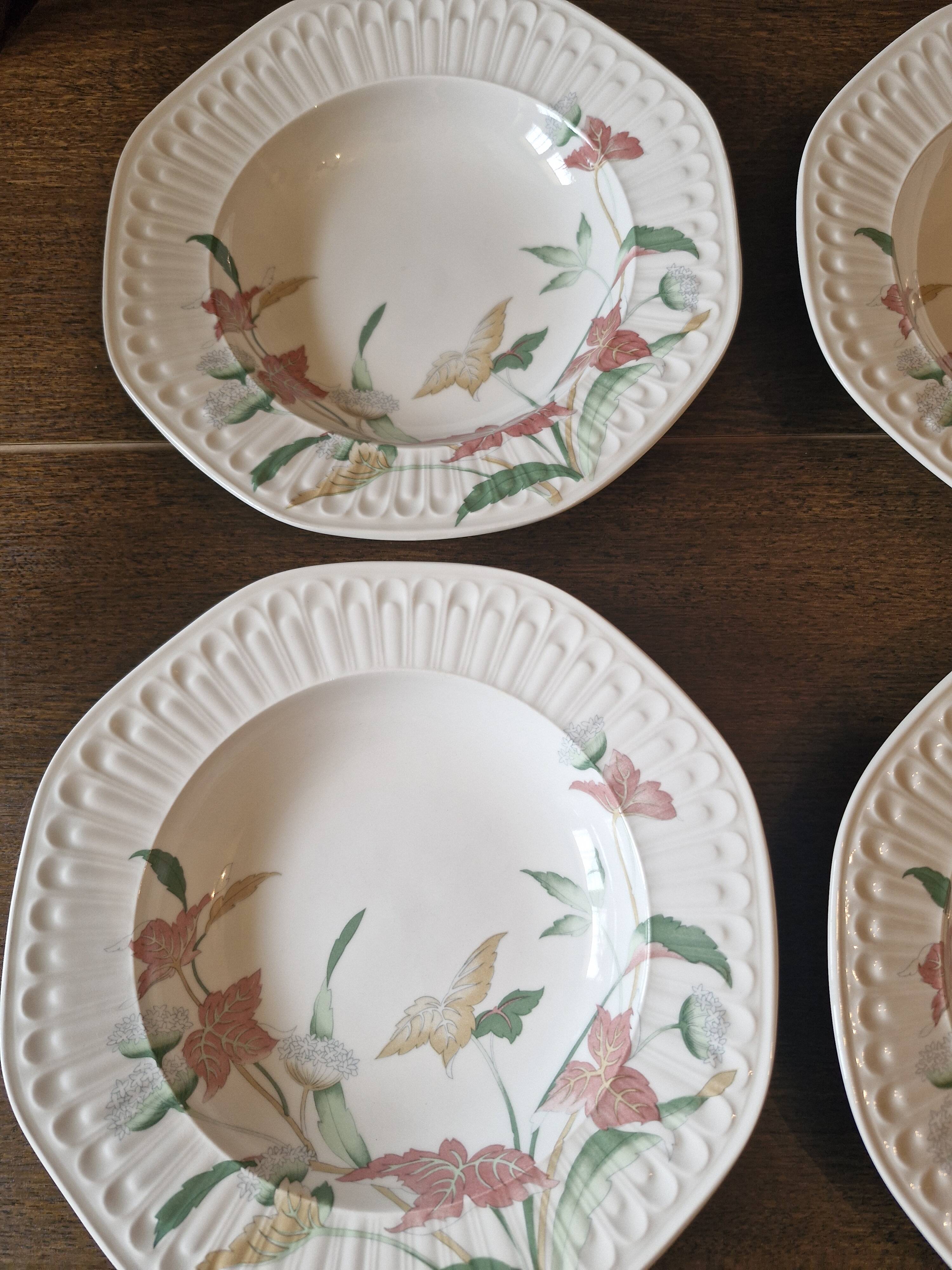 6 soup plates in vintage Spanish potensa earthenware