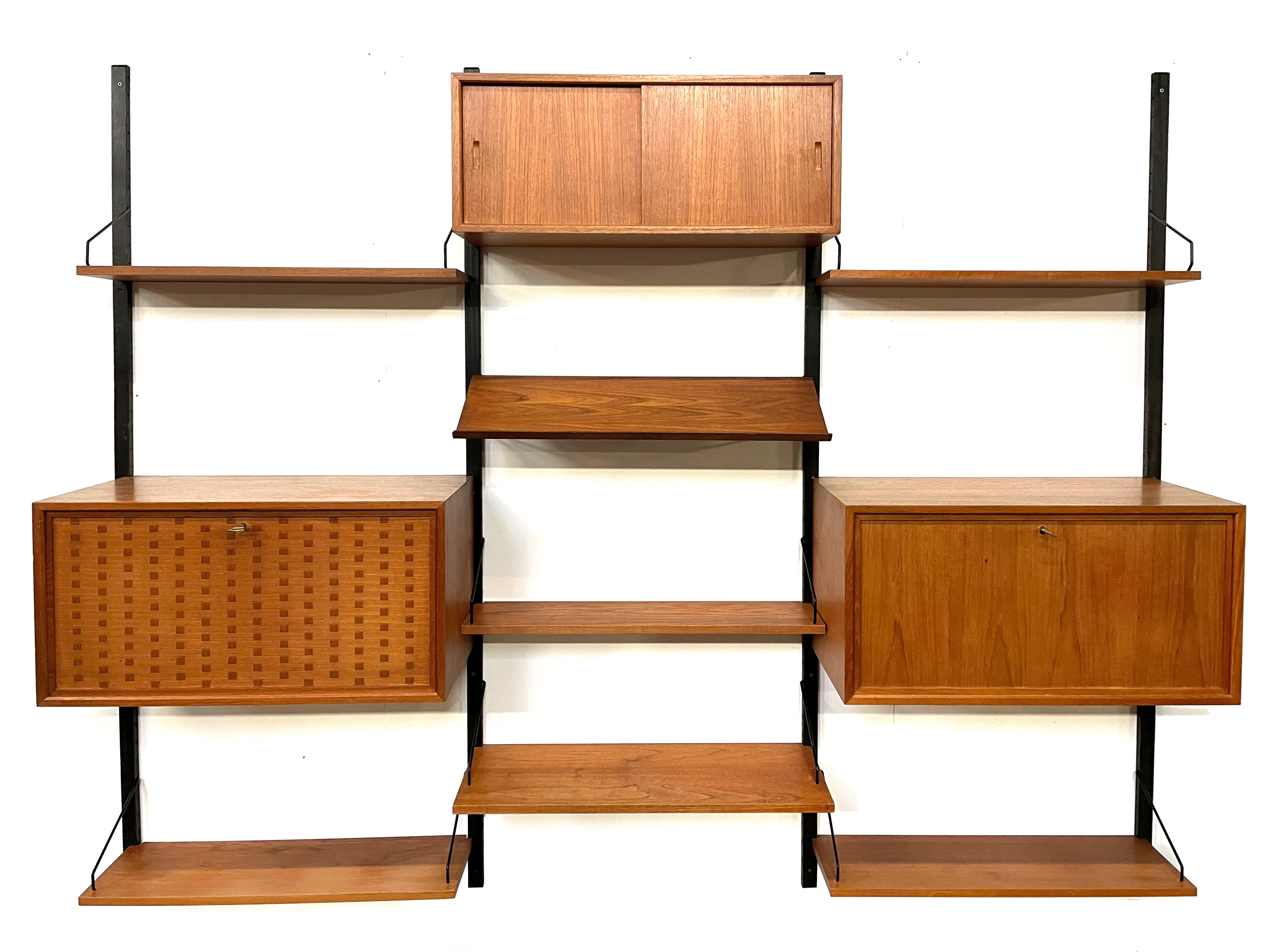 Vintage Poul Cadovius Royal System wall system wall unit