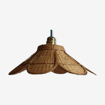 Rattan flower suspension