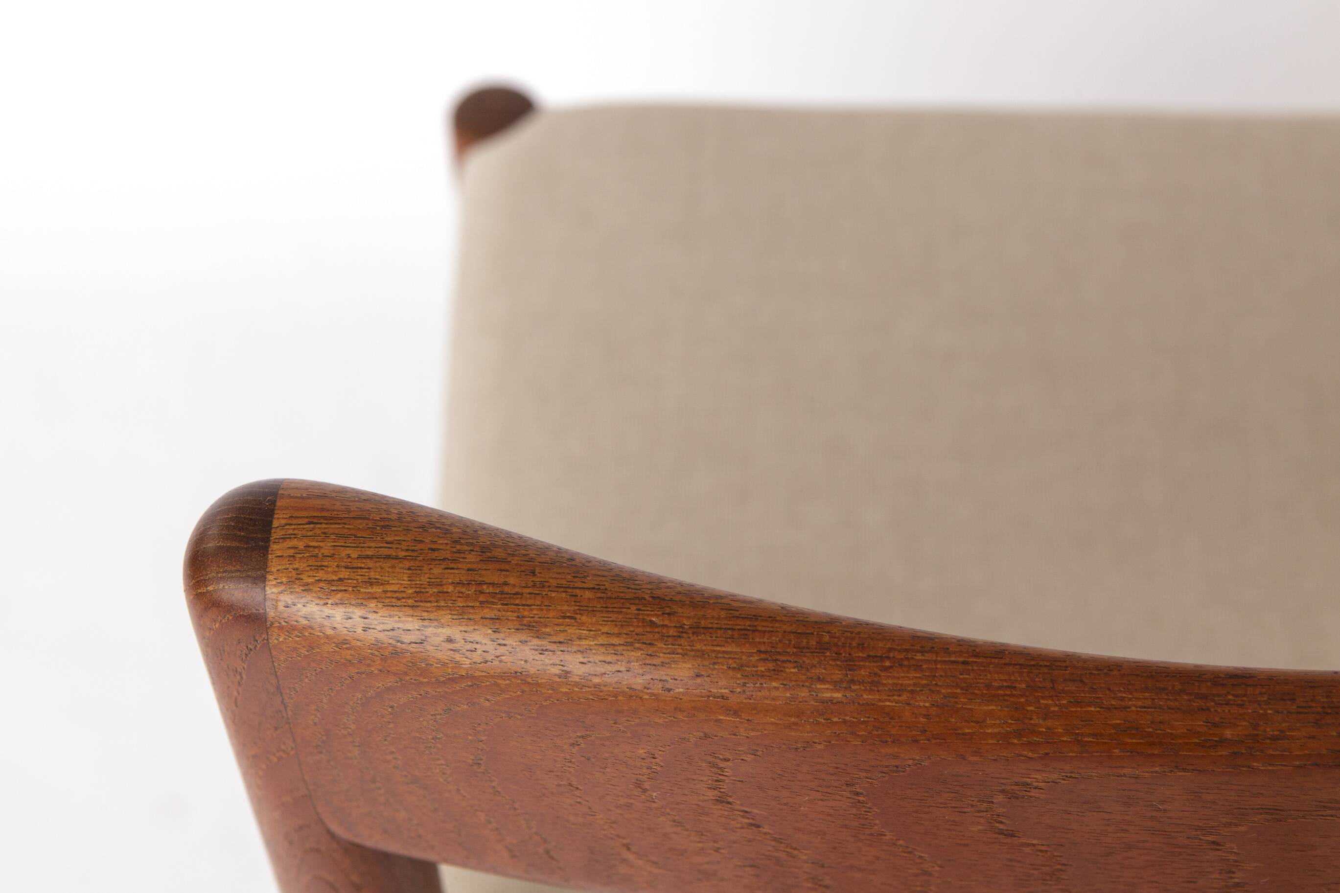 1 of 4 Mid-Century Oak Dining Chair – 1960s Vintage, Light Grey Upholstery