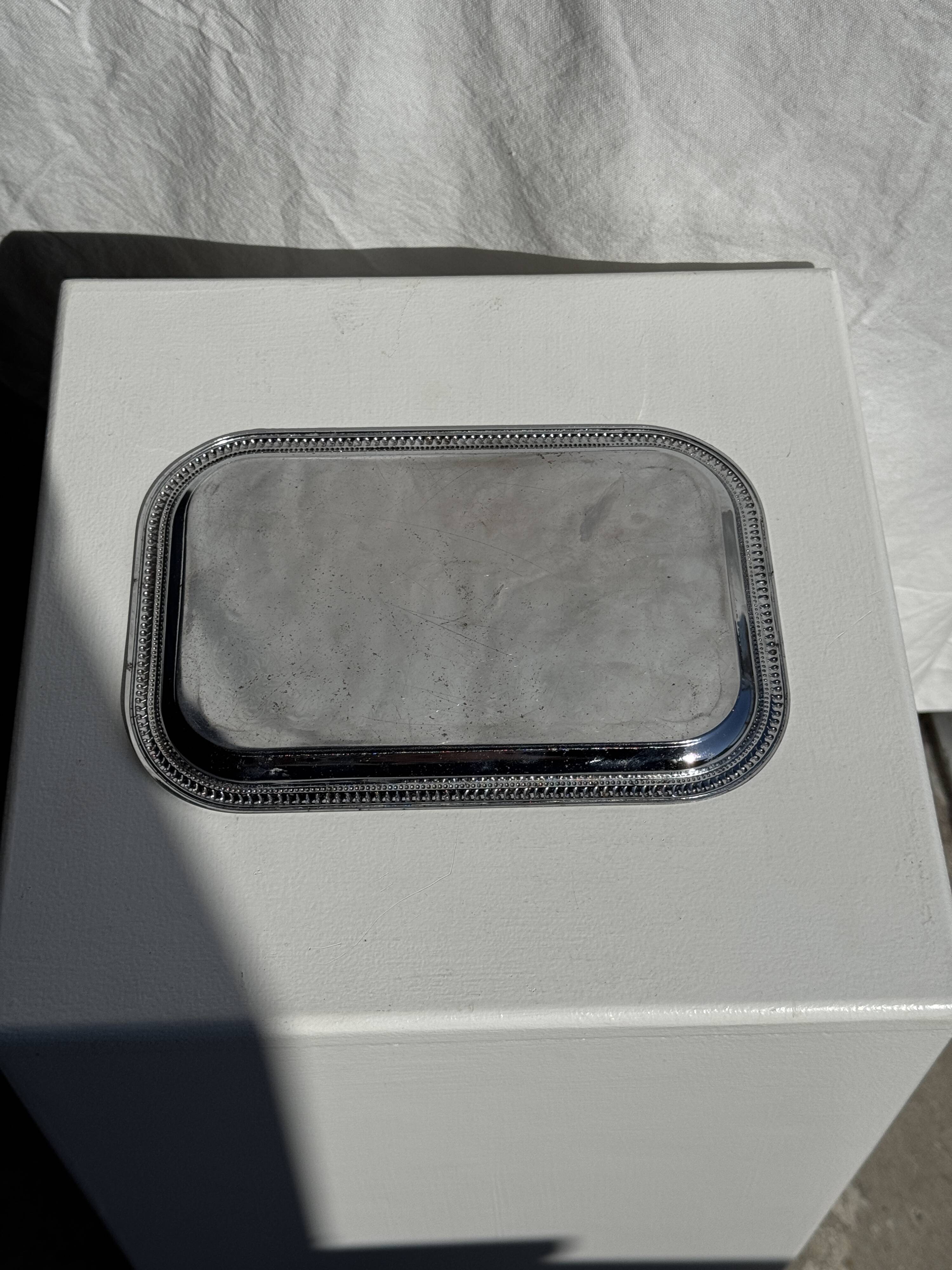 Small engraved silver metal tray L22