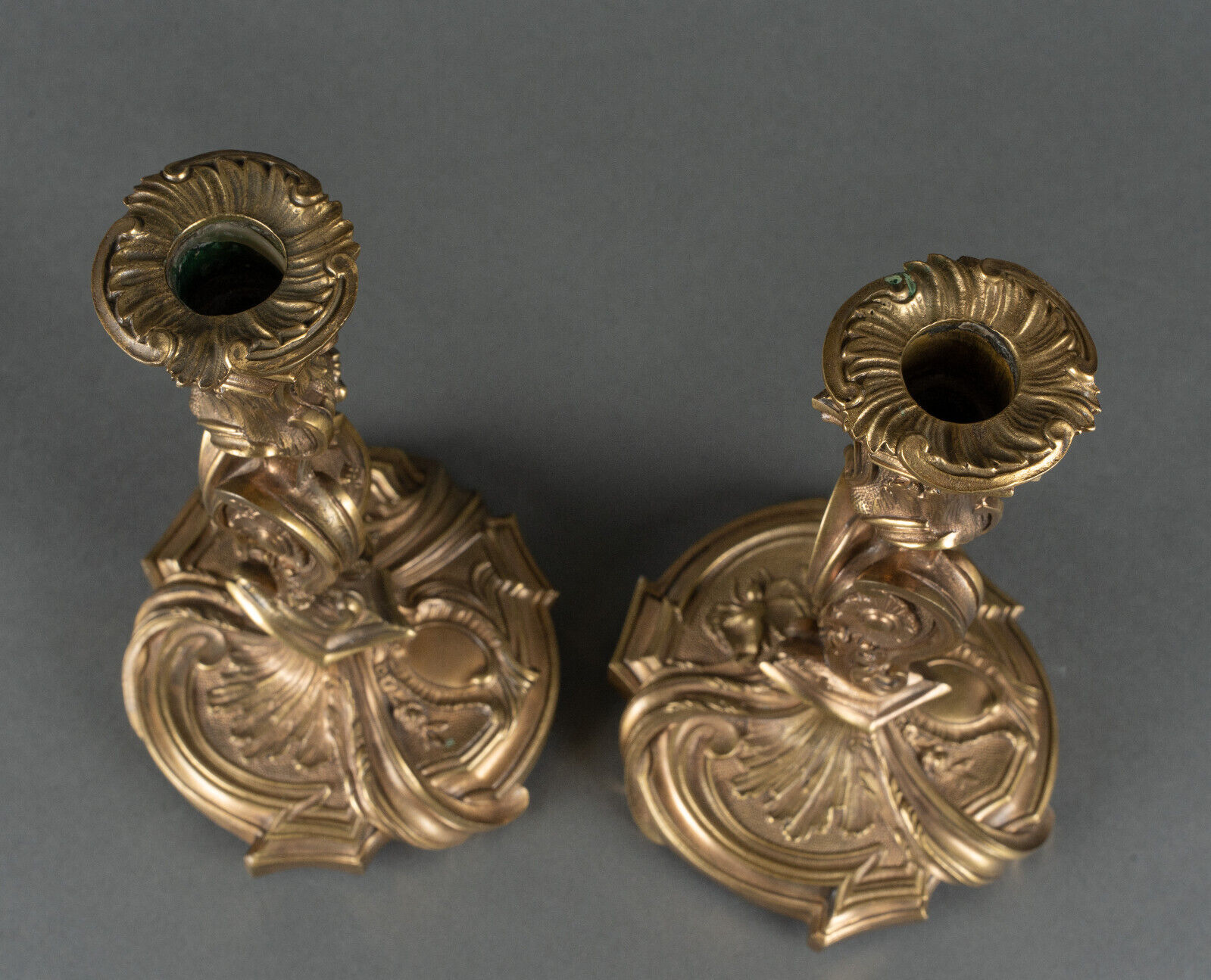 Pair of candlesticks xixth louis xiv ornamentation shells gilded bronze