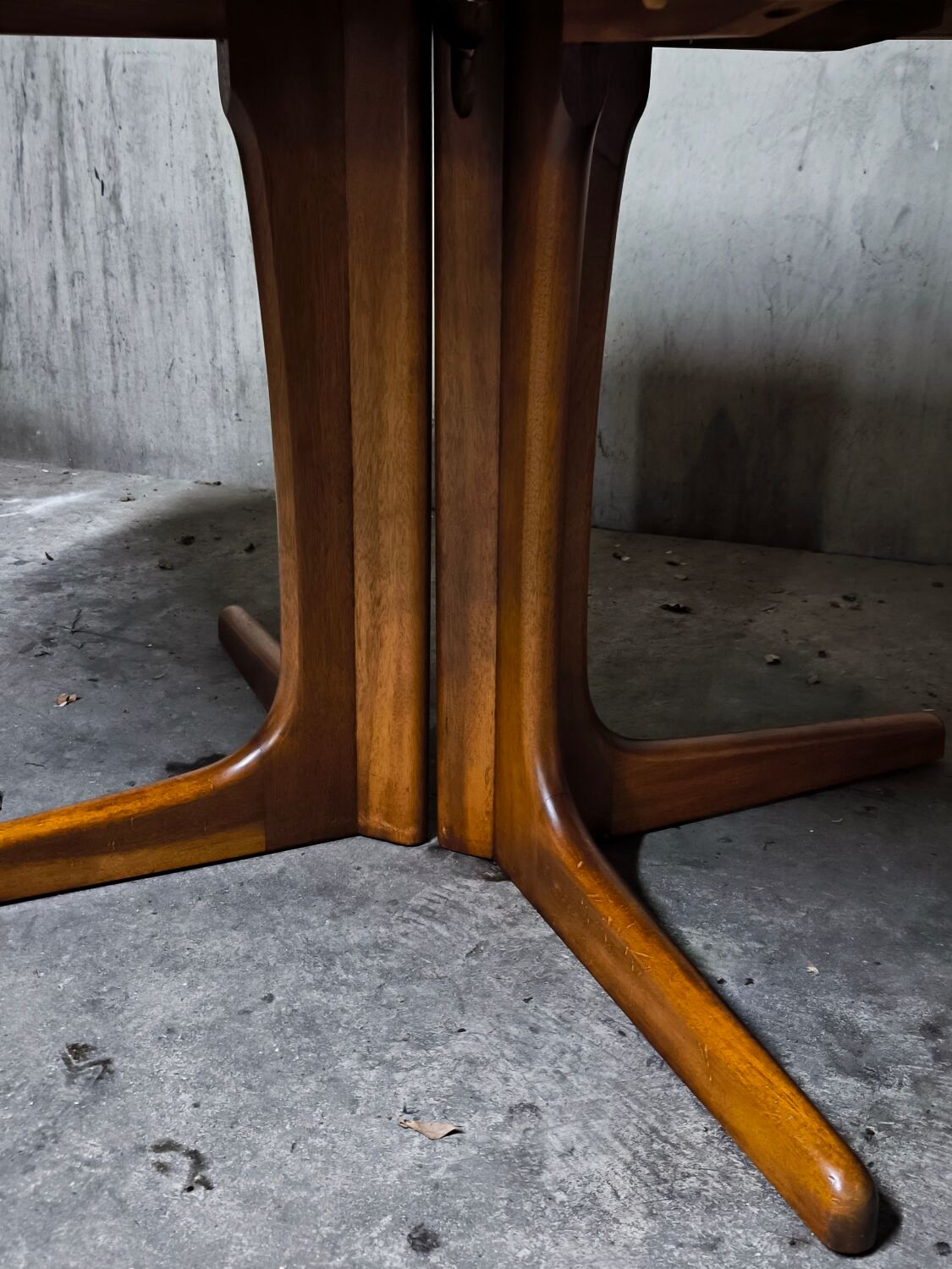 Table scandinave vintage années 60