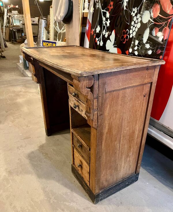 Ancien petit bureau début XXème