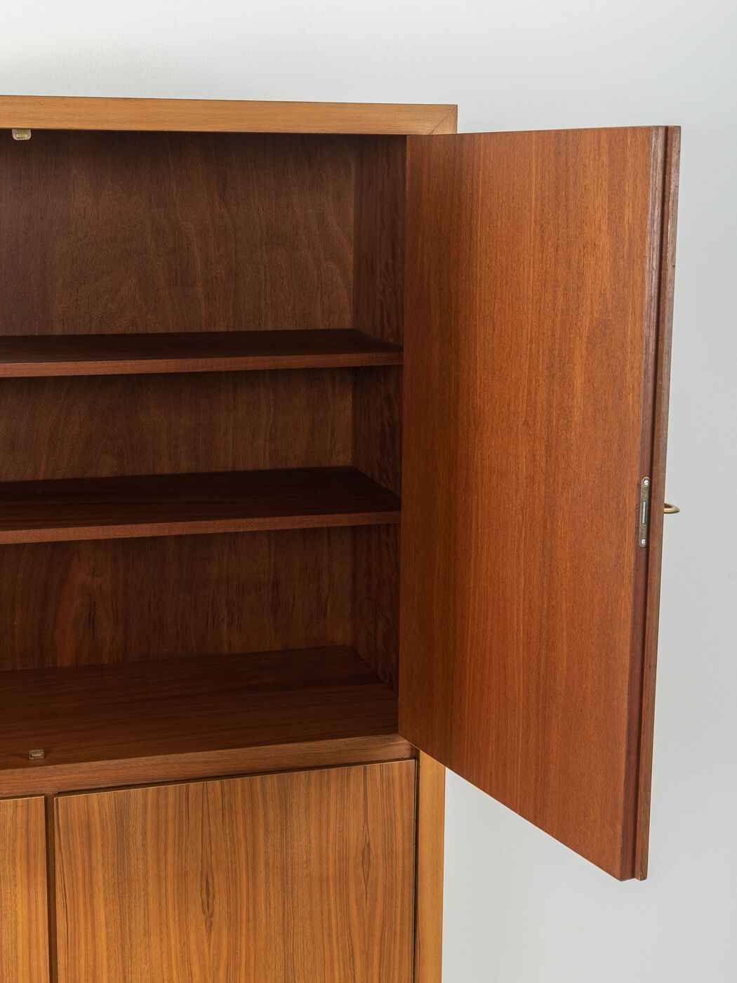 1950s Dresser, Musterring