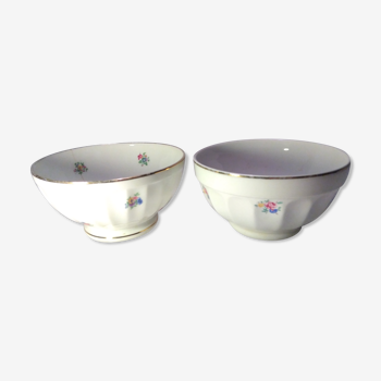 2 bols en porcelaine blanche décor fleurs