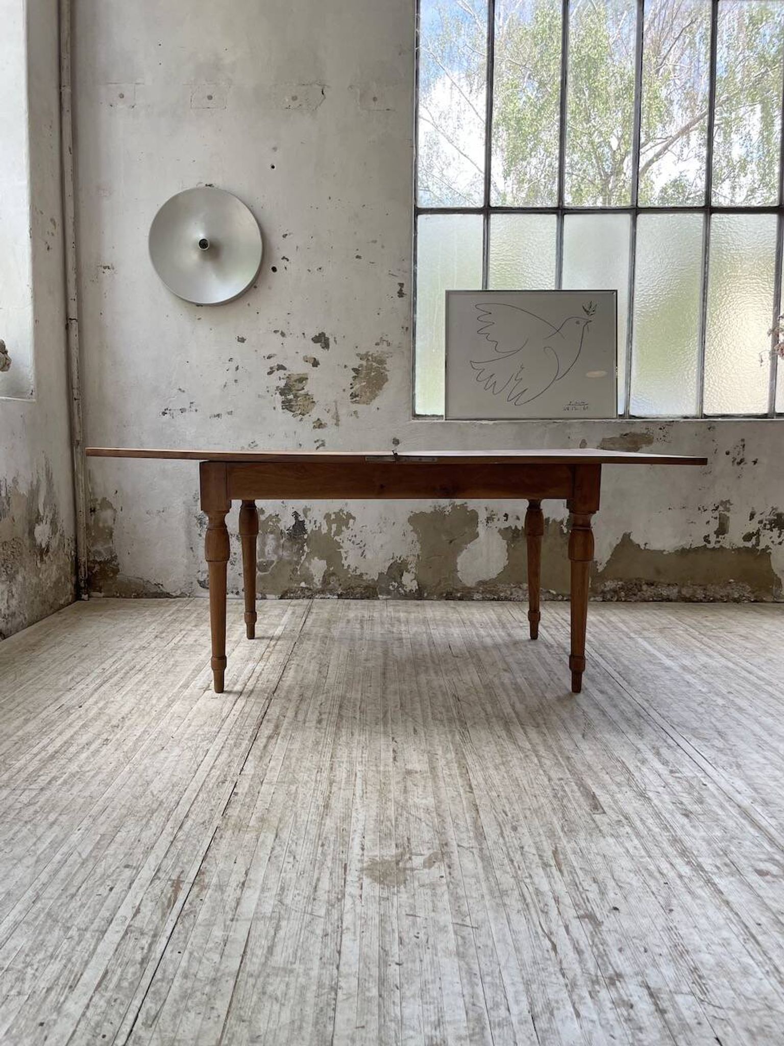 Table de ferme noyer plateau pivotable à allonges
