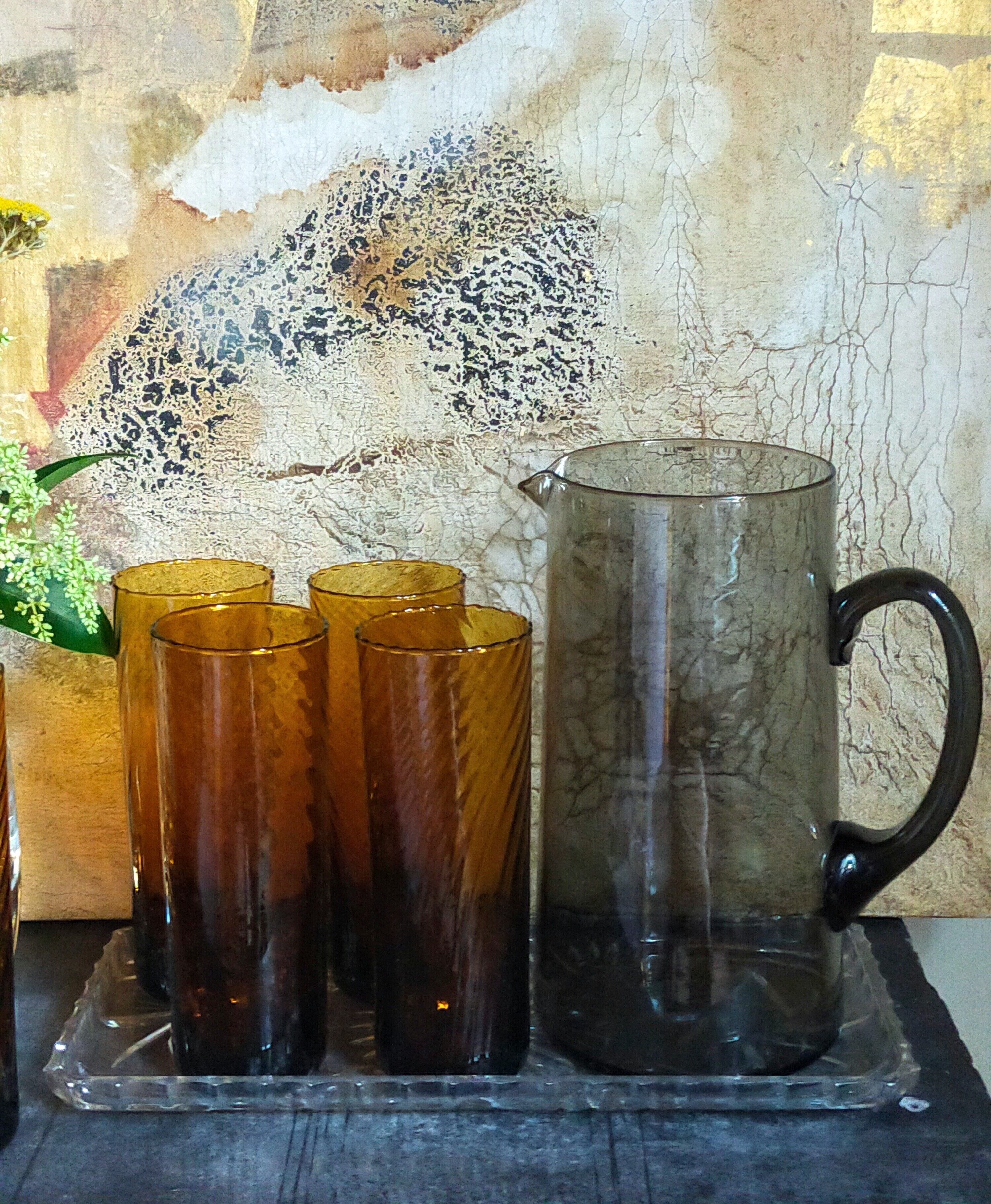 Lot de six verres en verre soufflé